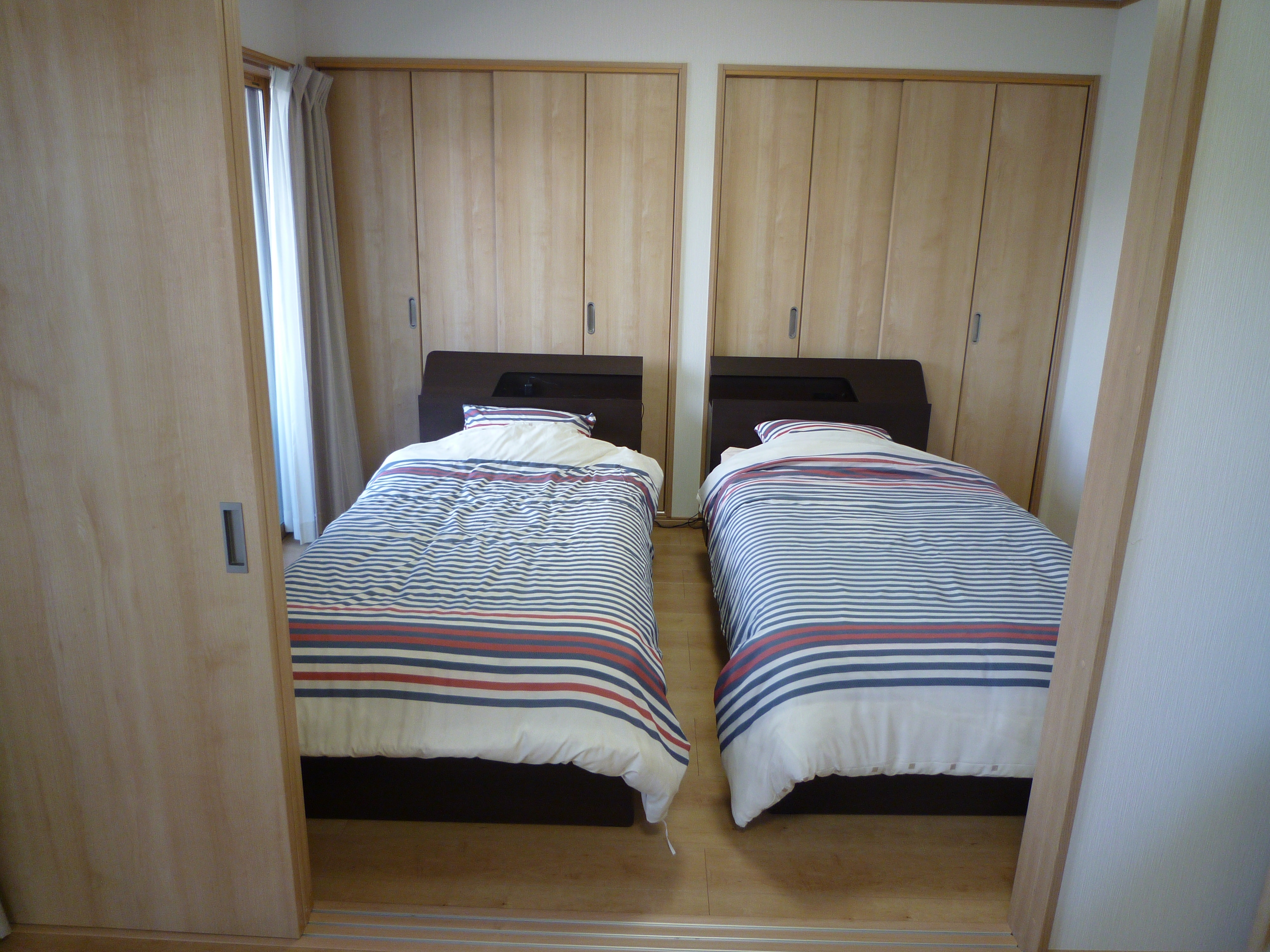 Bed (studio apartment)