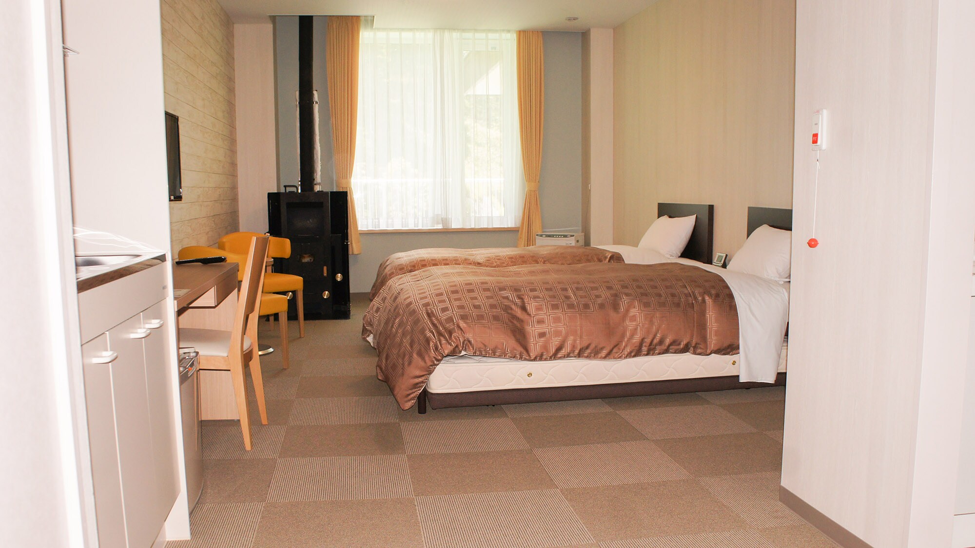 ・[Guest Room (Family)] Recommended for use with close friends or family.