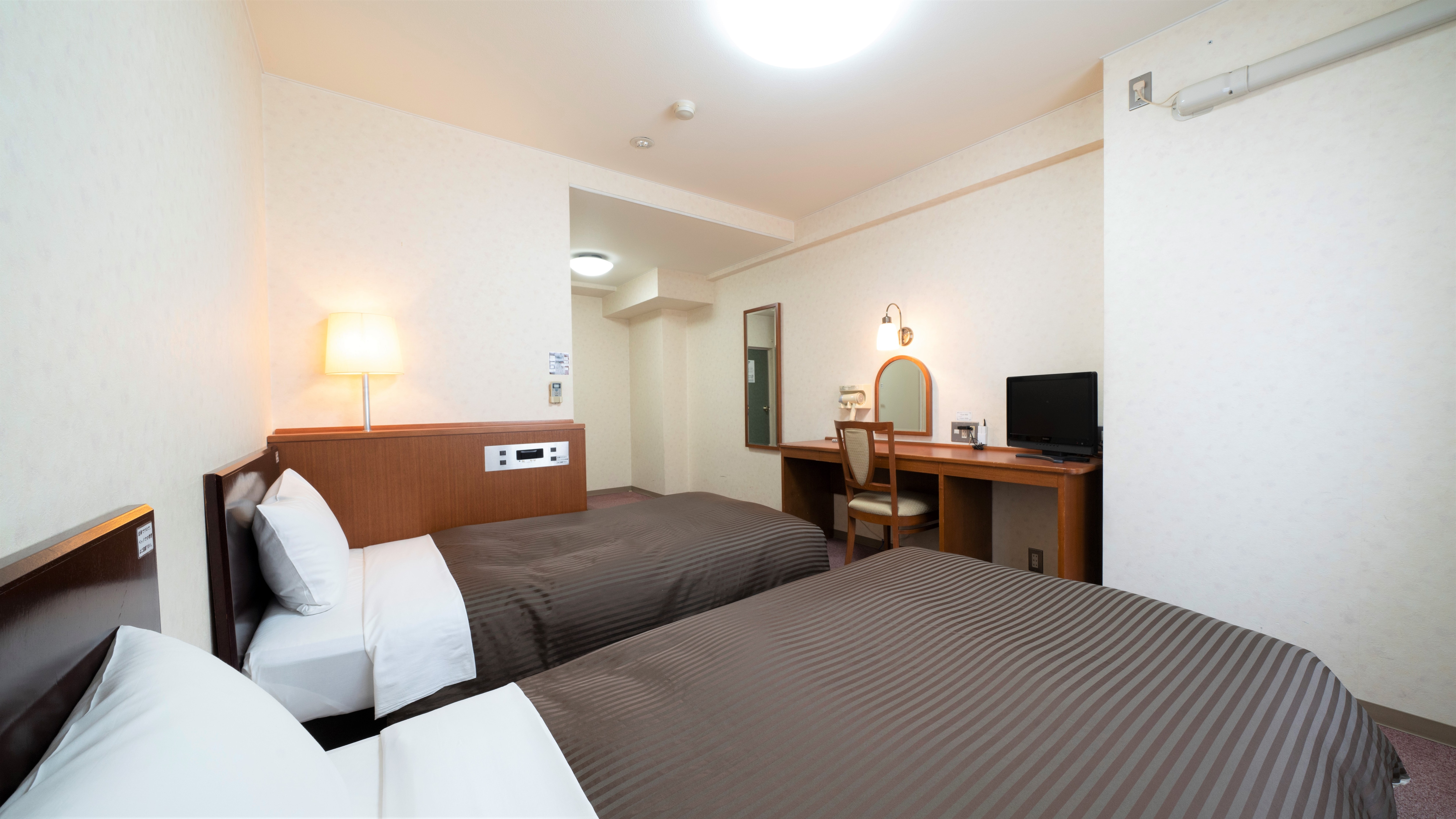 ห้องทวิน ปีกตะวันตก