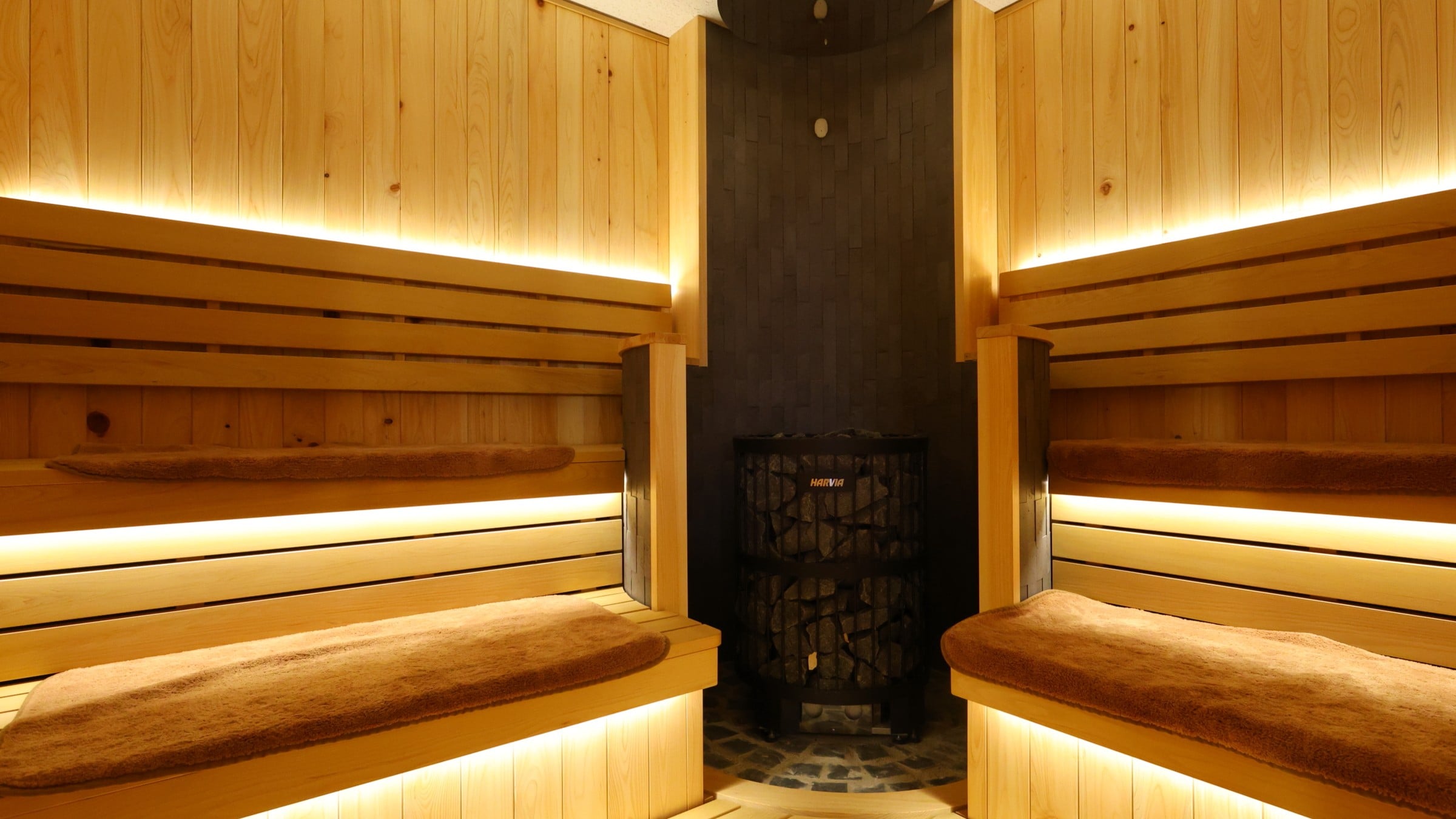 Women's public bath, low-temperature sauna