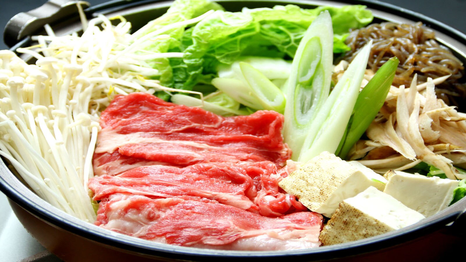 โอมากาเสะหม้อไฟ