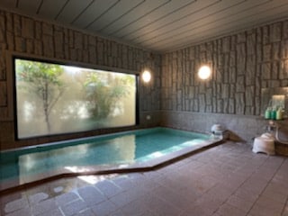 男士公共浴池
