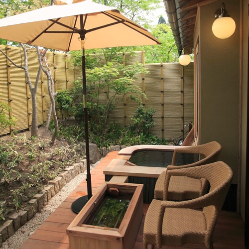 Kamar tamu tipe E2 contoh "Miyako"