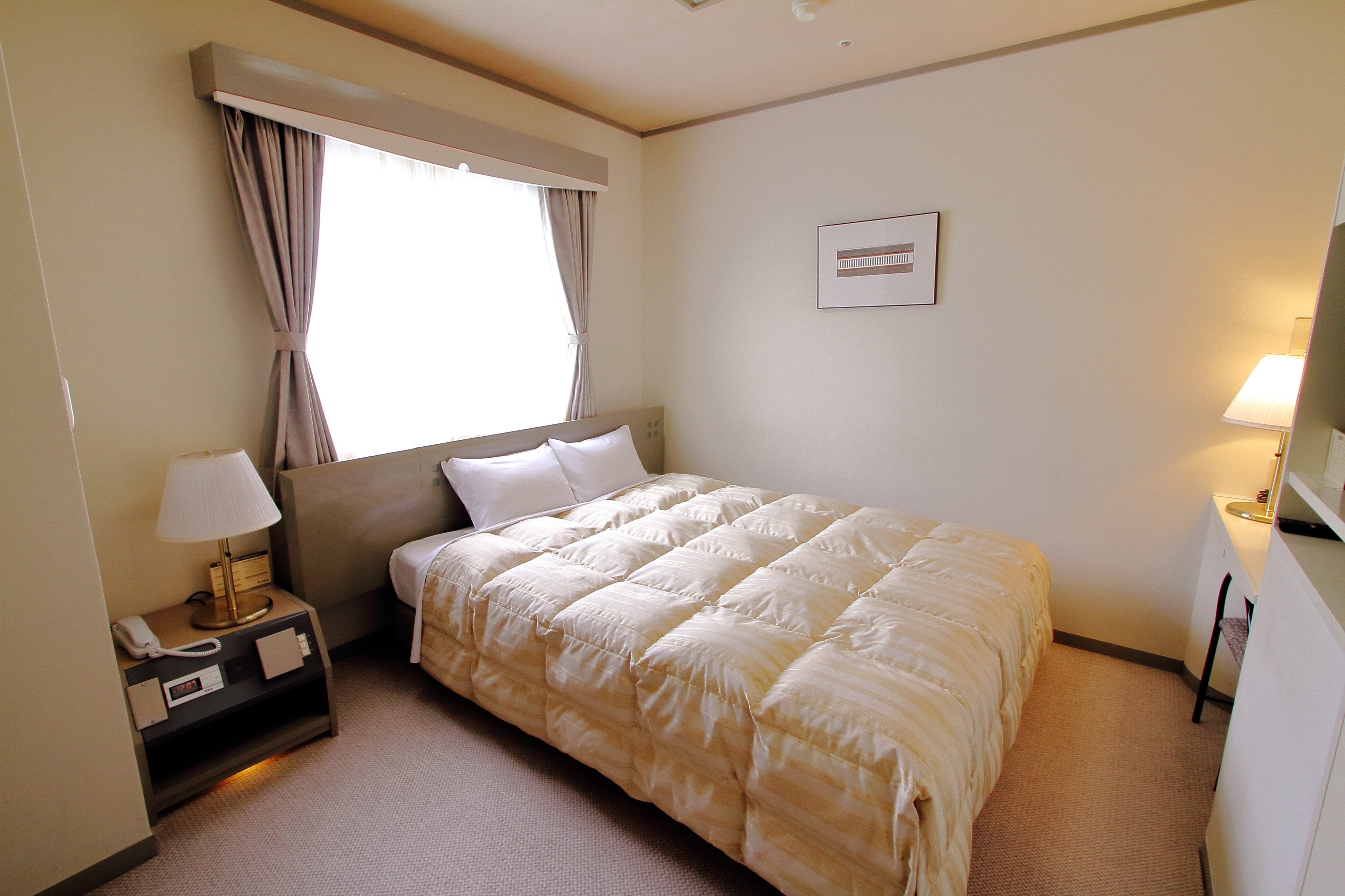Room 801 double bed