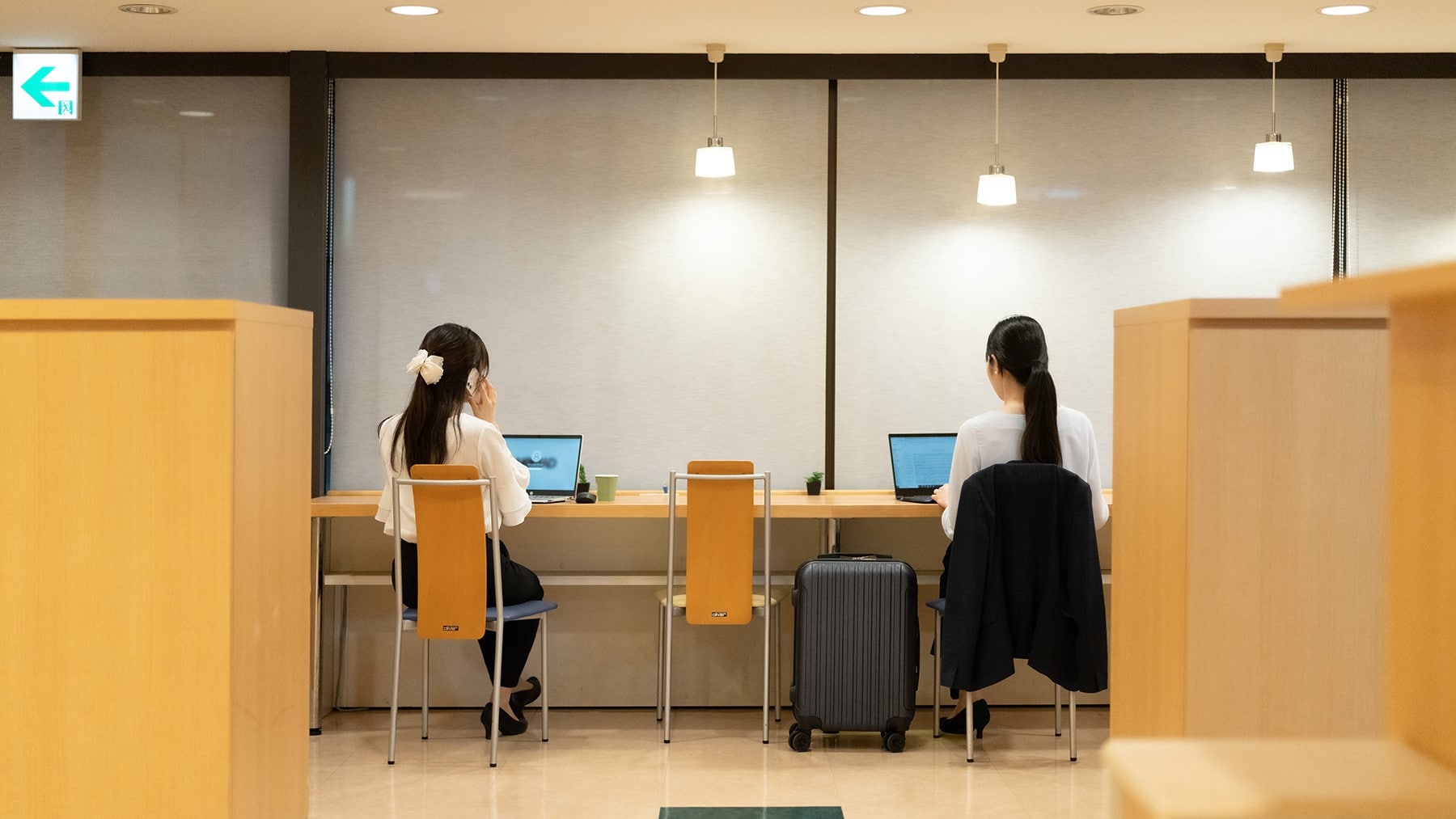 內部圖像（共享辦公空間）