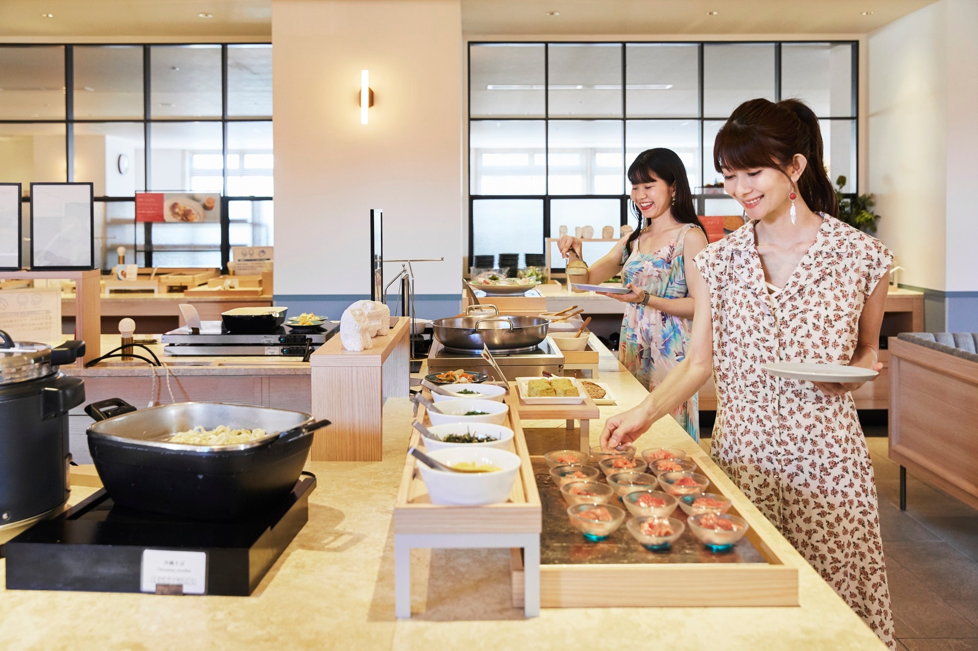 A resort buffet where you can enjoy colorful "food"