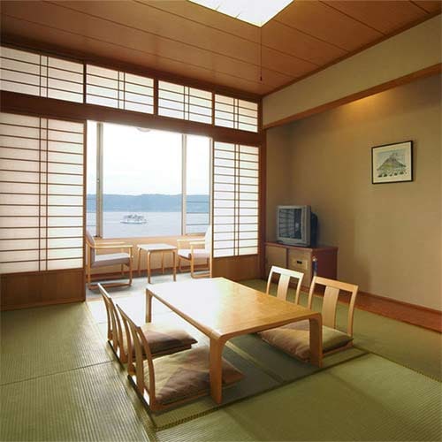 Japanese-style room