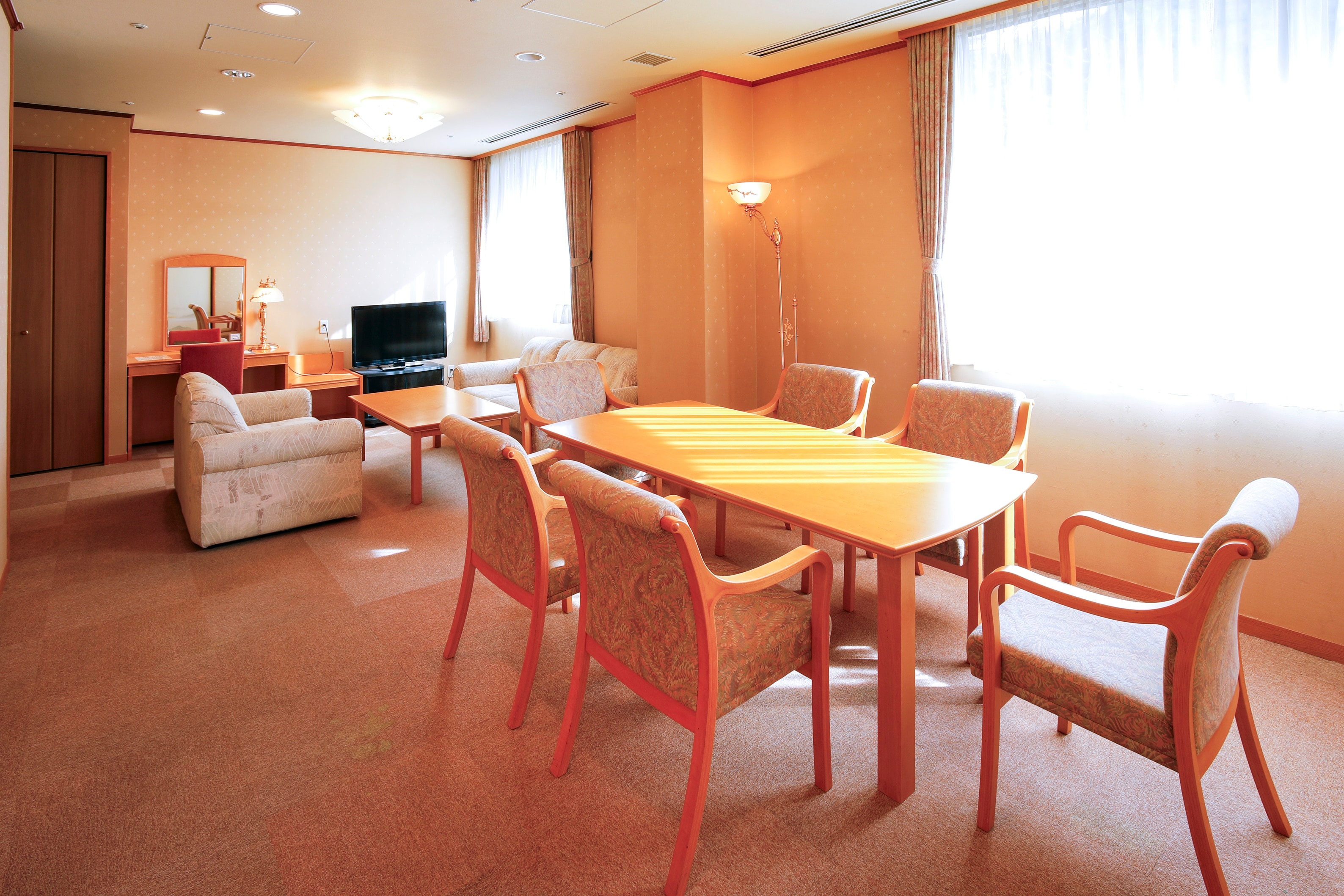 Executive Suite 2