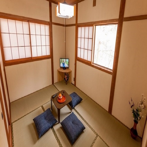Kamar bergaya Jepang (6 tikar tatami)