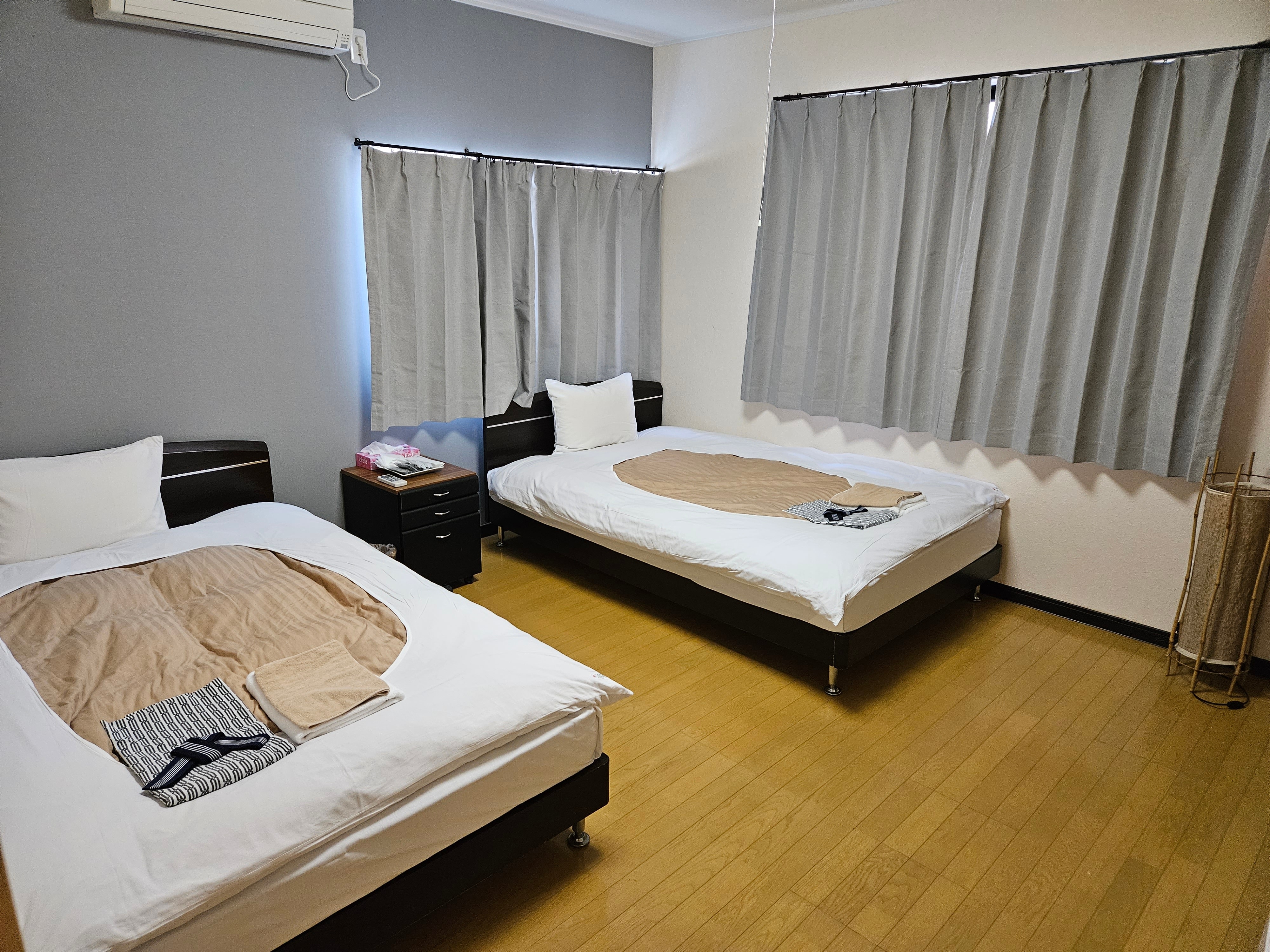 Bedroom (2)