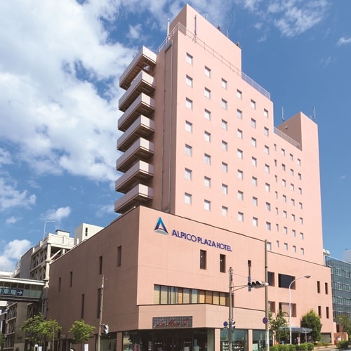Alpico Plaza Hotel, in front of Matsumoto Station, in a good location next to the bus terminal ♪