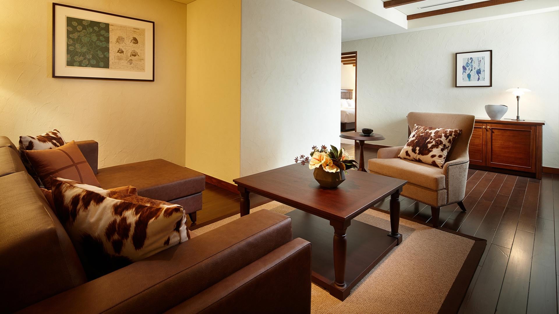 Corner Suite