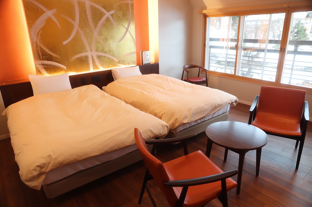 [บ้านชินาโนะ/ยูโนกะ] ห้องเตียงแฝดสไตล์ตะวันตกพร้อมอ่างอาบน้ำที่บ่อน้ำพุร้อนชื่อดังระดับโลก "ชินยู"