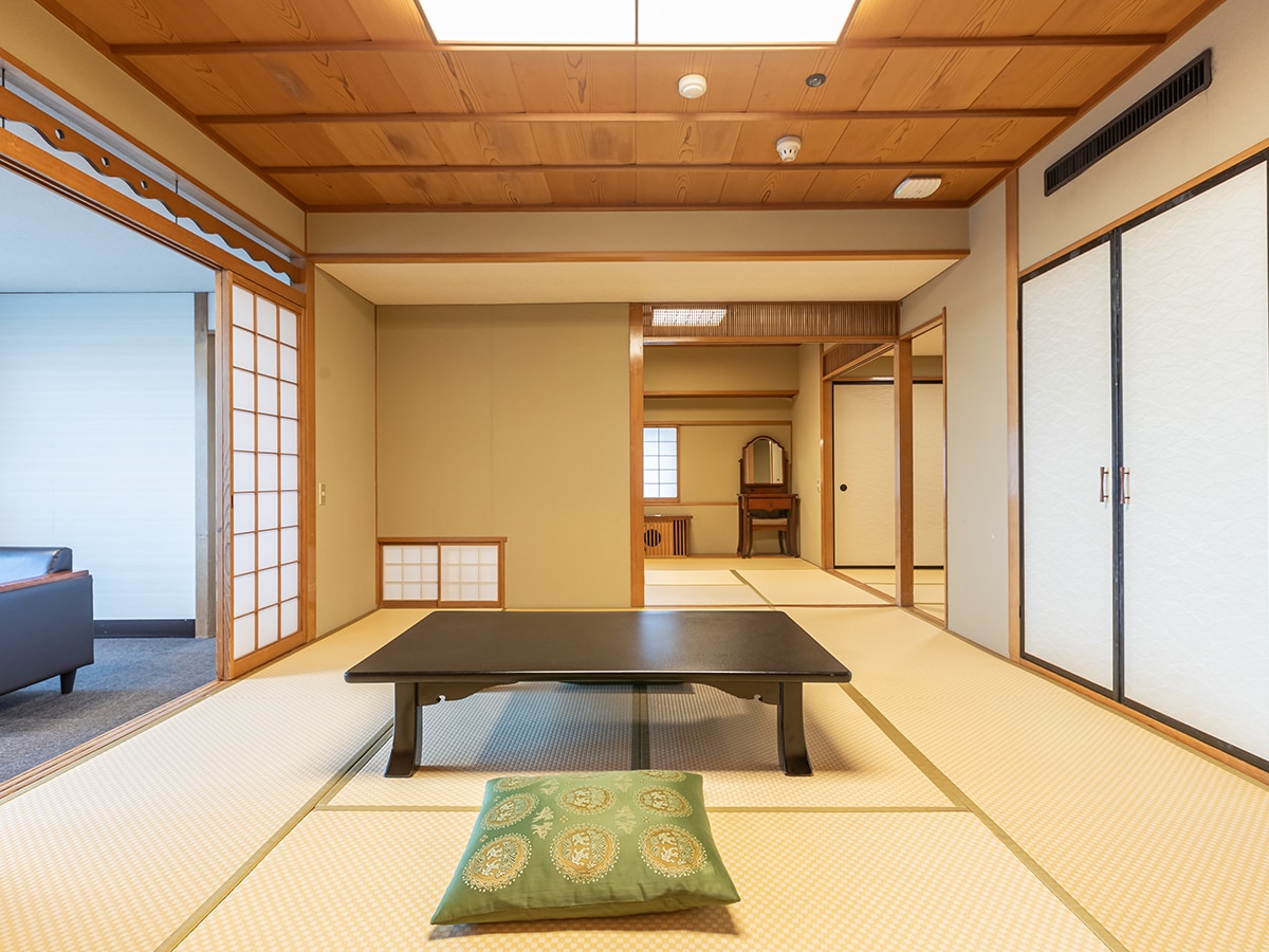 Special Corner Room