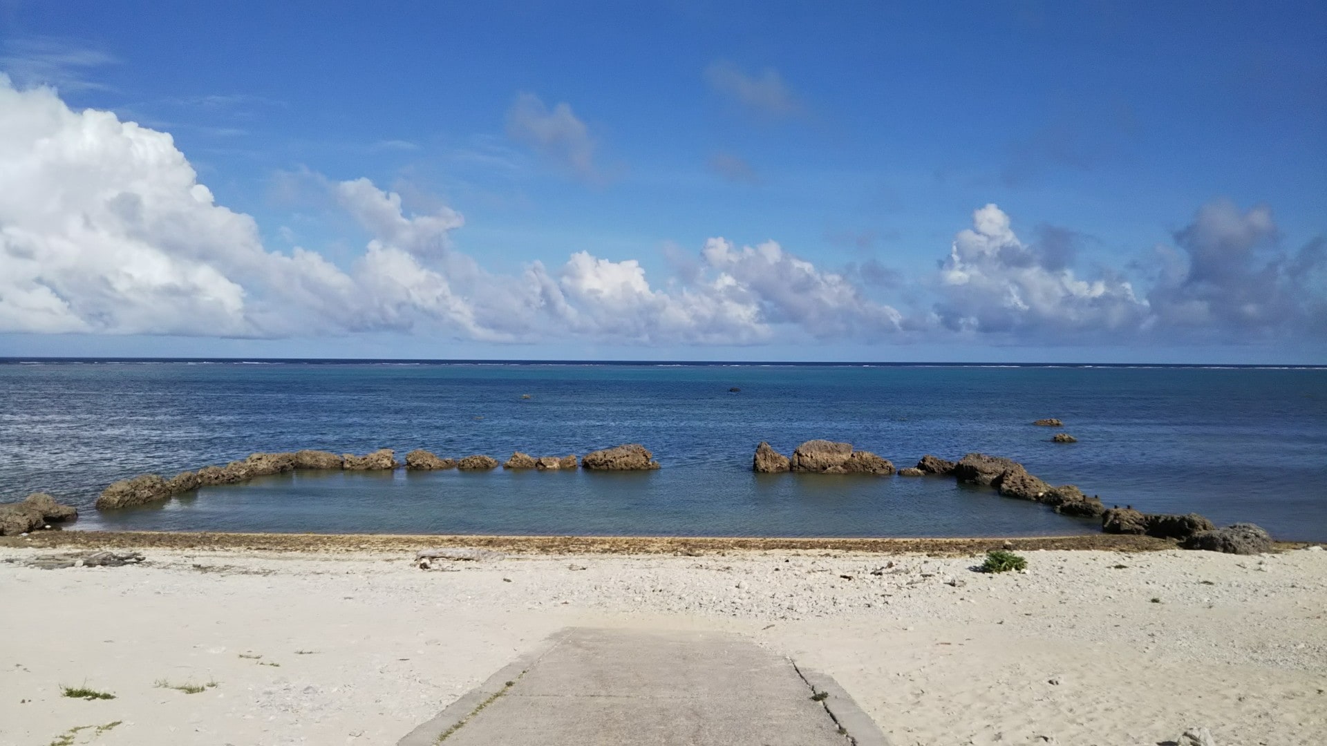 50m coast from the inn