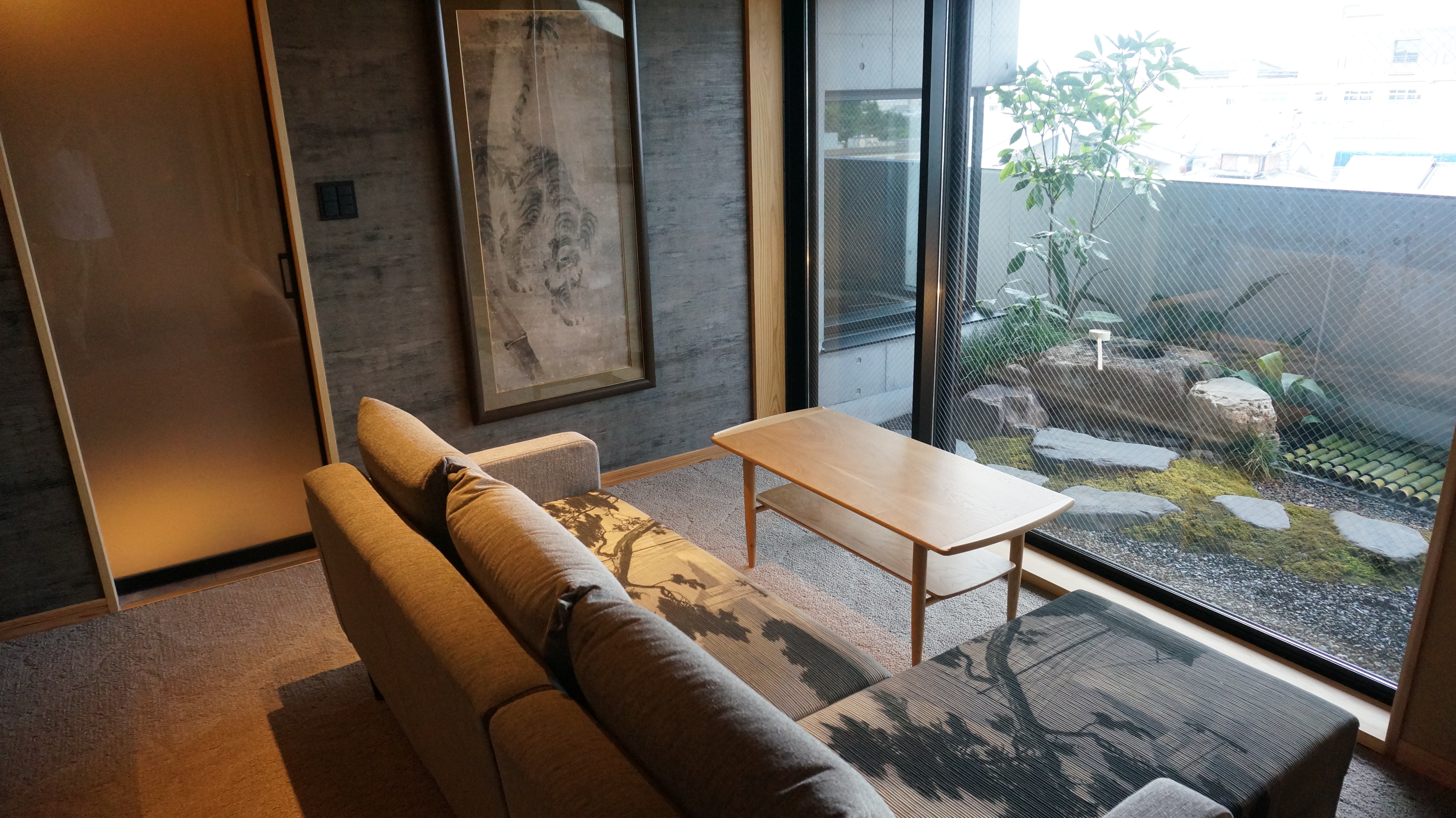 Room 501: Garden ball Armani sofa and Japanese garden