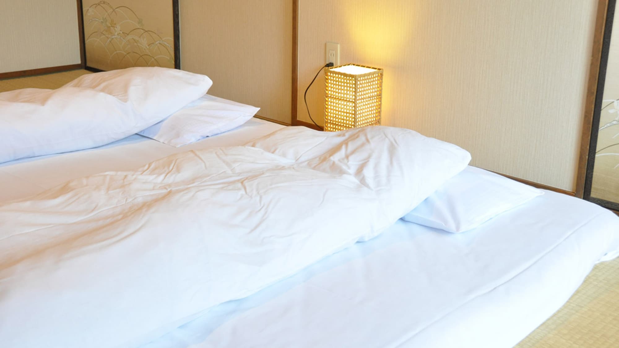 [Example of a Japanese-style room] After soaking in the hot spring, enjoy a good night's sleep in a fluffy futon.