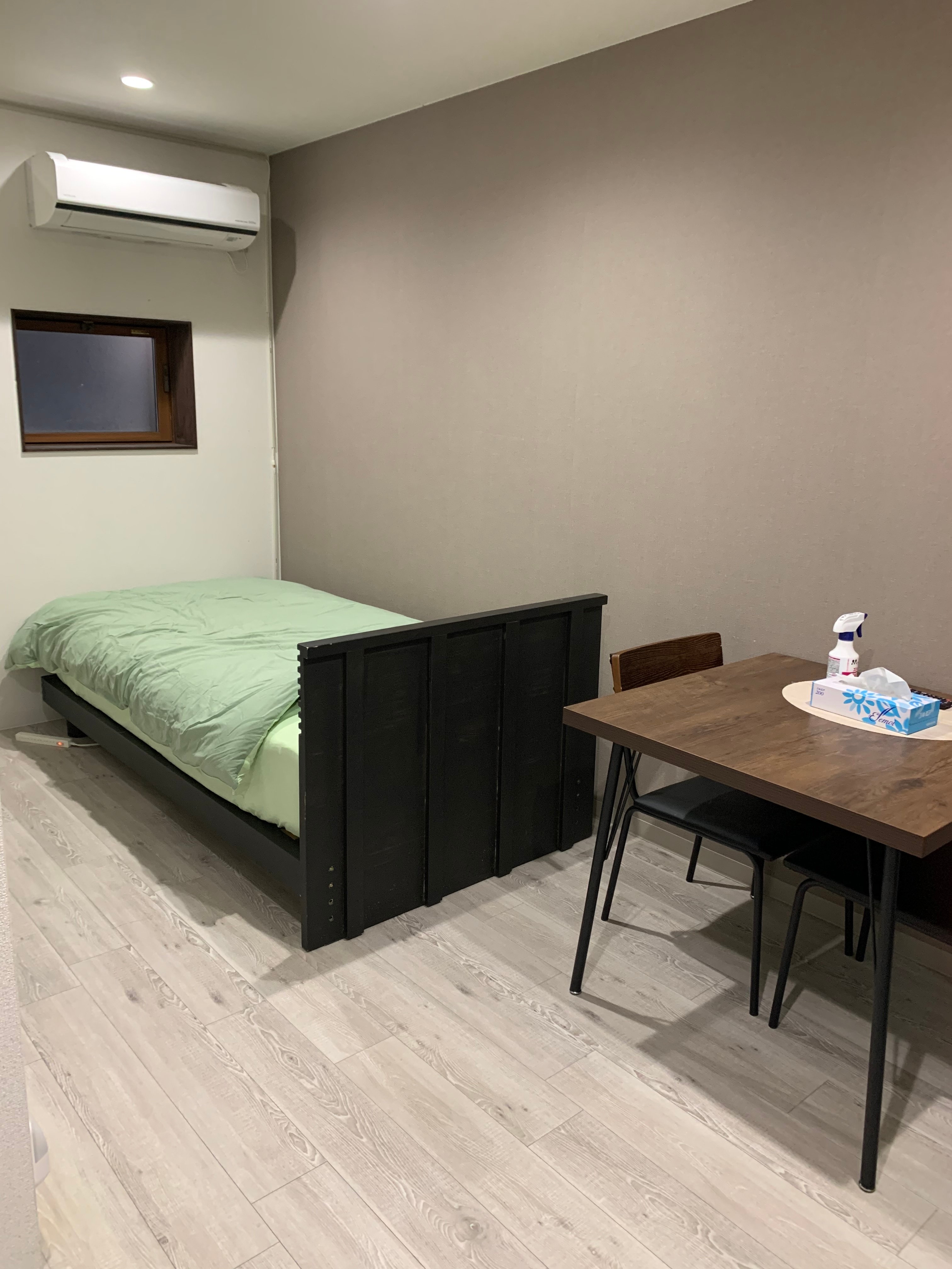 Single bed
