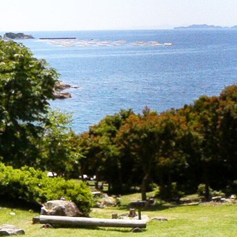 Auto camping on the hilltop of an island full of nature♪♪♪