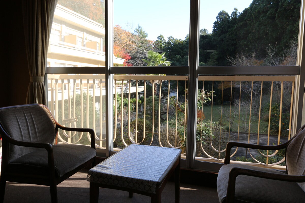 View from the veranda of the guest room (12 + 8 tatami mats)