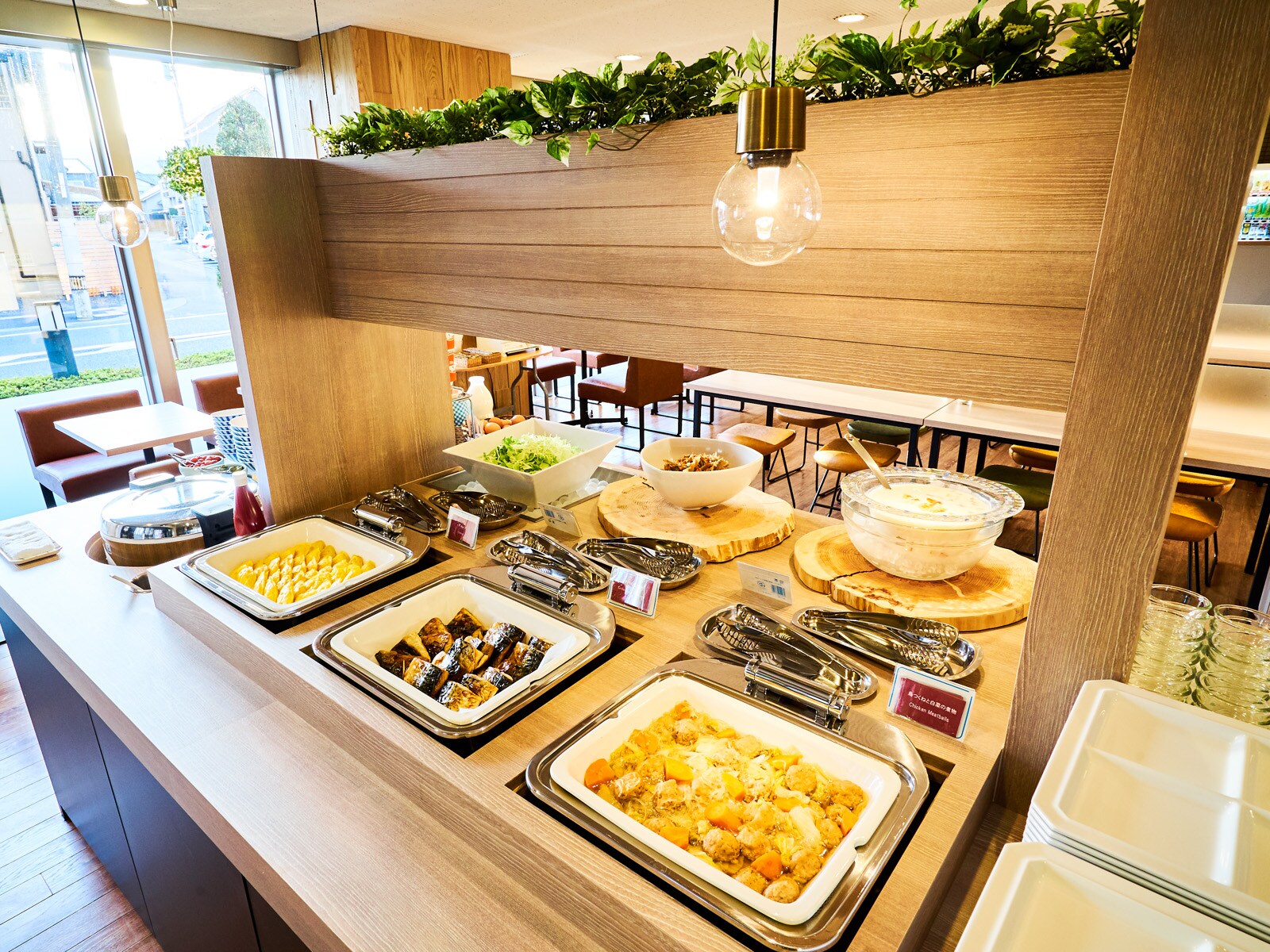 Free breakfast service