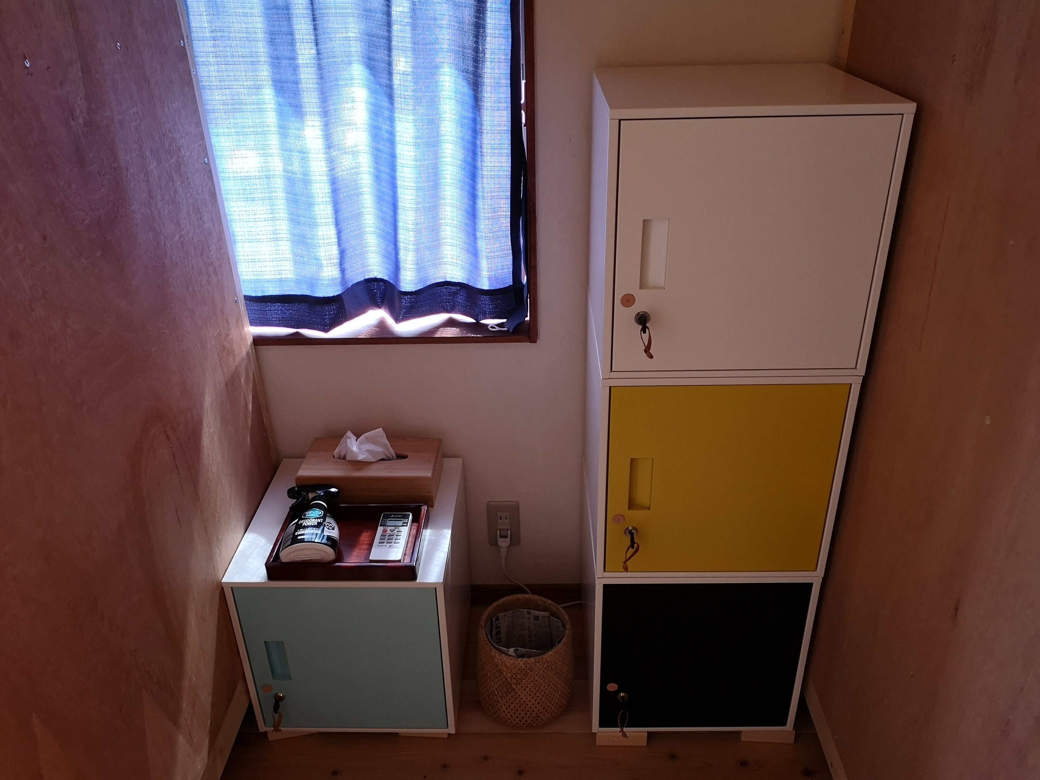Lockers are also installed in the dormitory rooms.