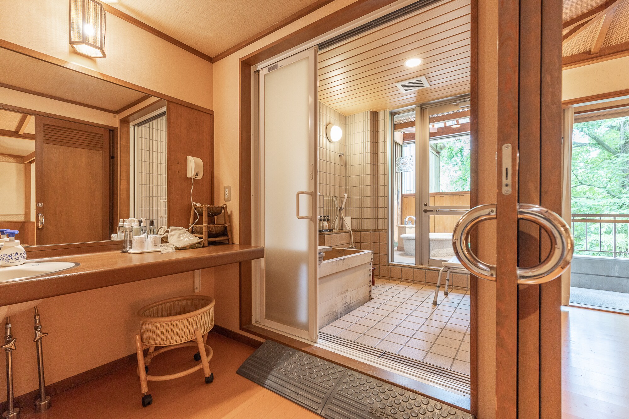 Wheelchair accessible guest room with open-air bath [Bali-style room]