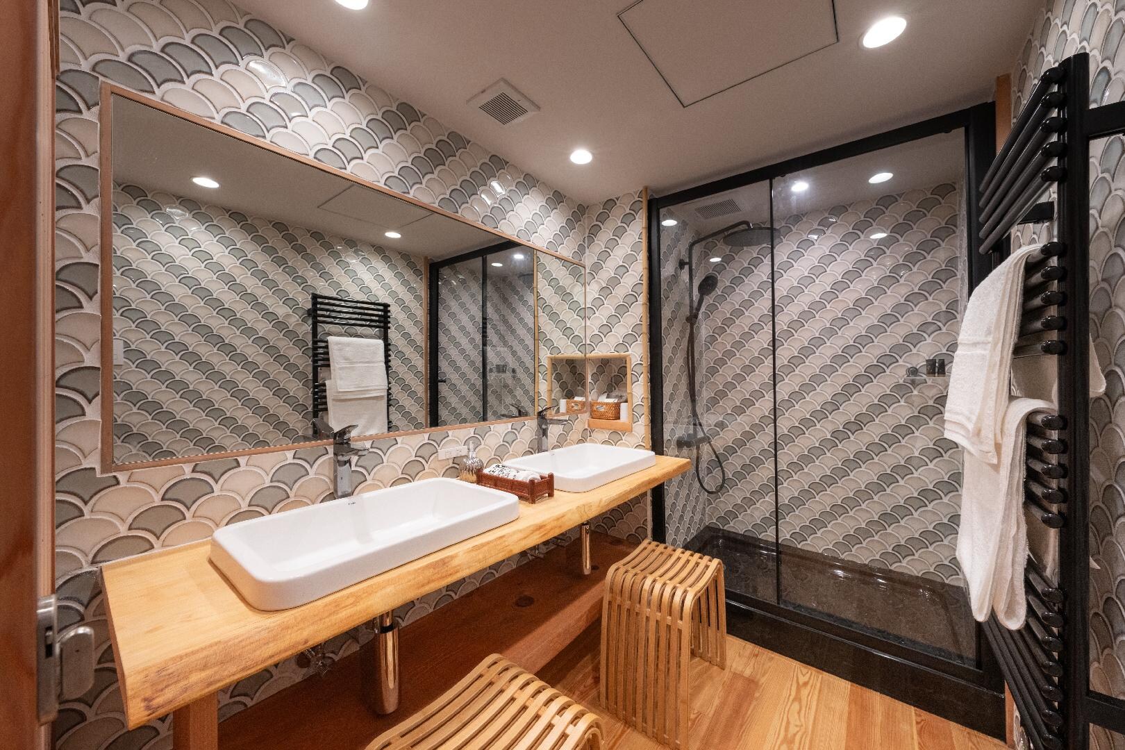 TSUBAKI shower room
