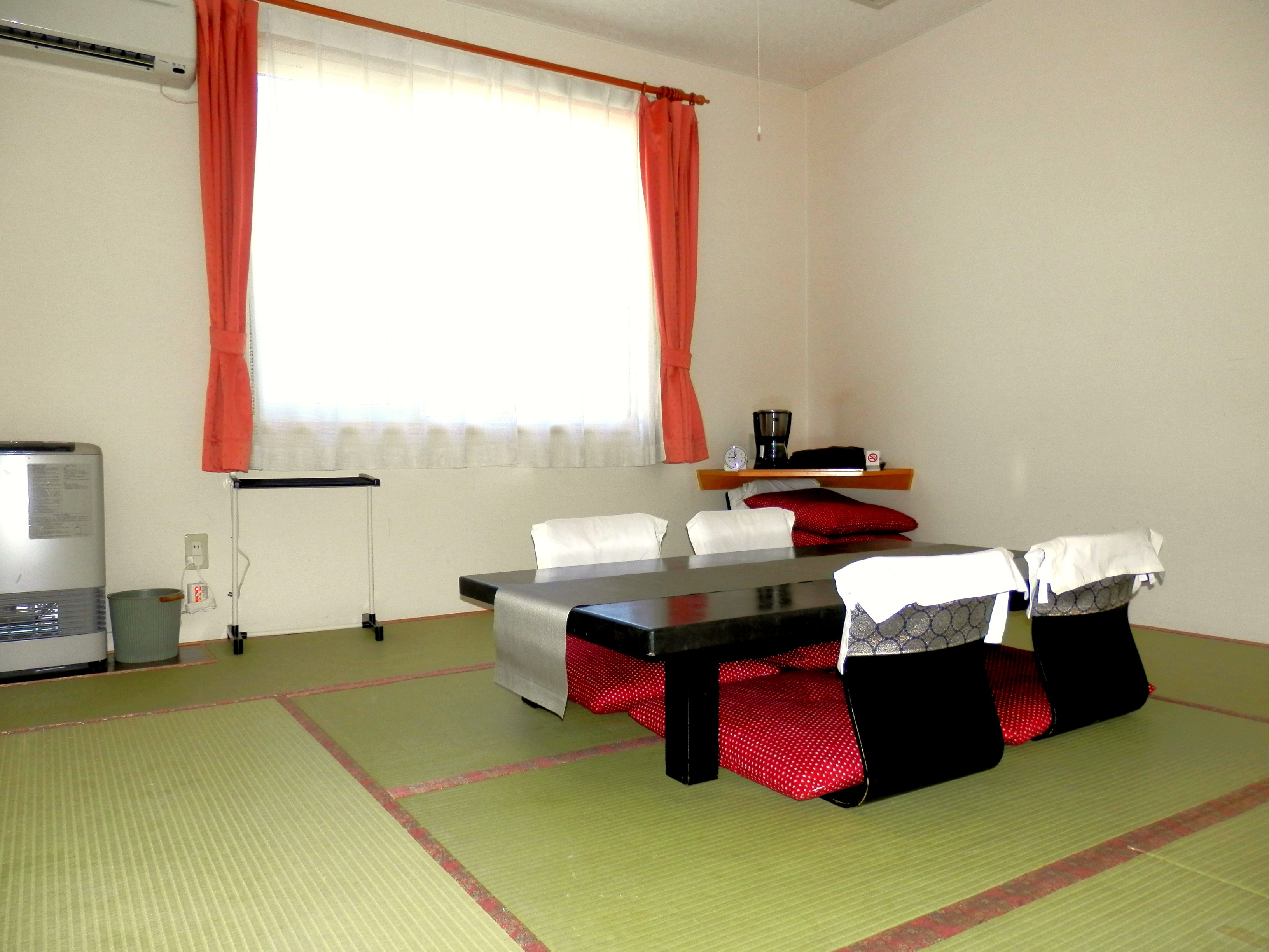 Kamar tambahan bebas rokok 8 tikar tatami