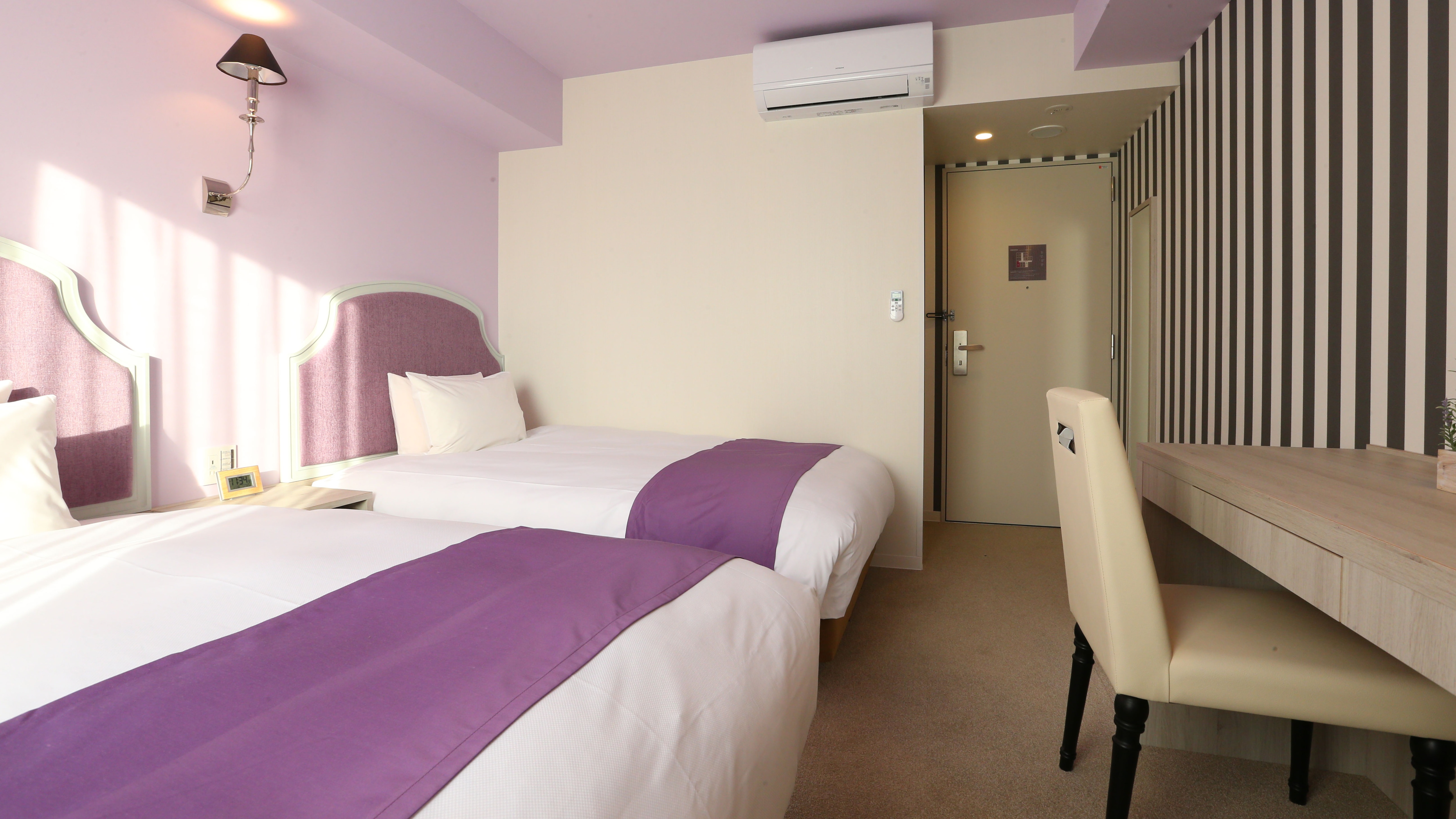 An example of the 8th floor lavender (twin) guest room