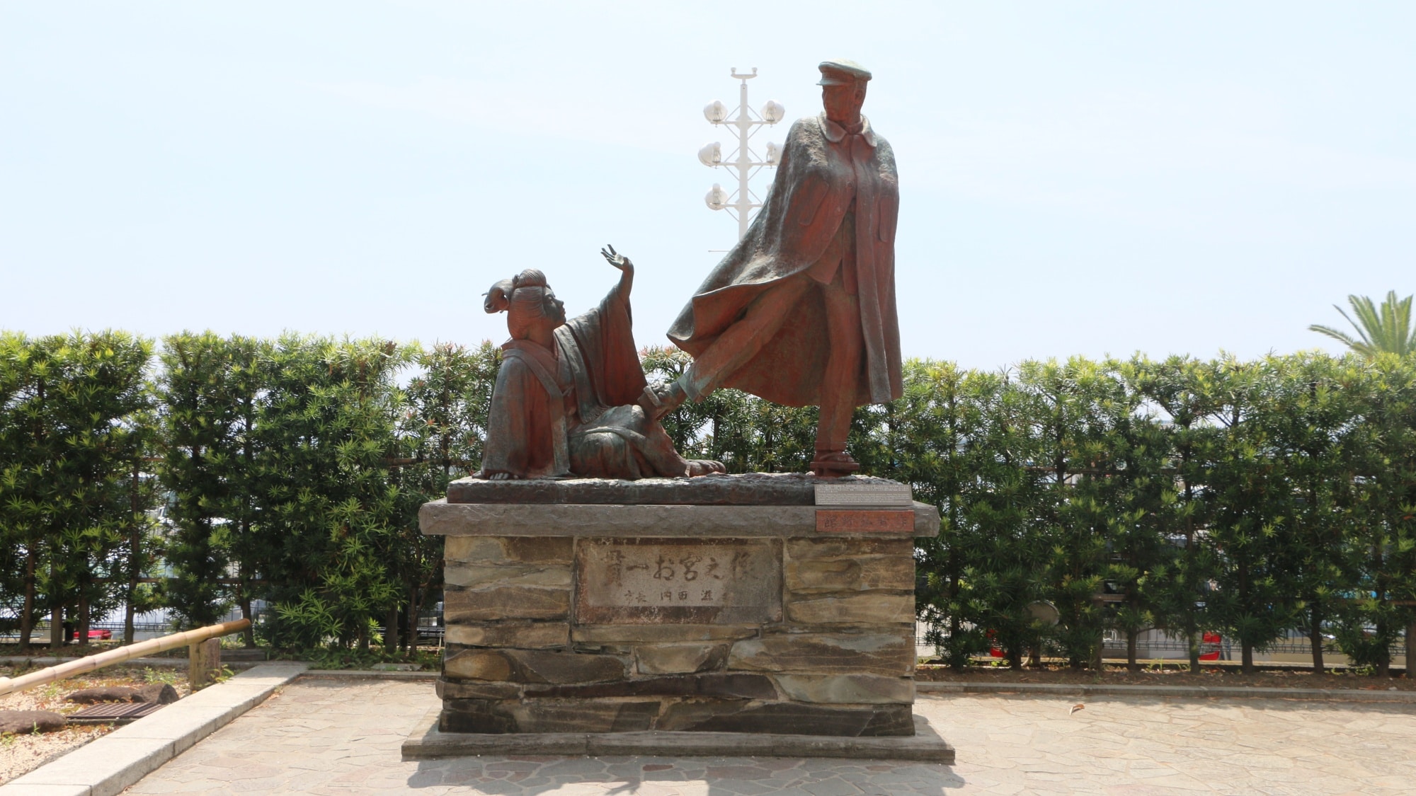 [สถานที่ท่องเที่ยวใกล้เคียง] รูปปั้นคานิอิจิ โอมิยะ