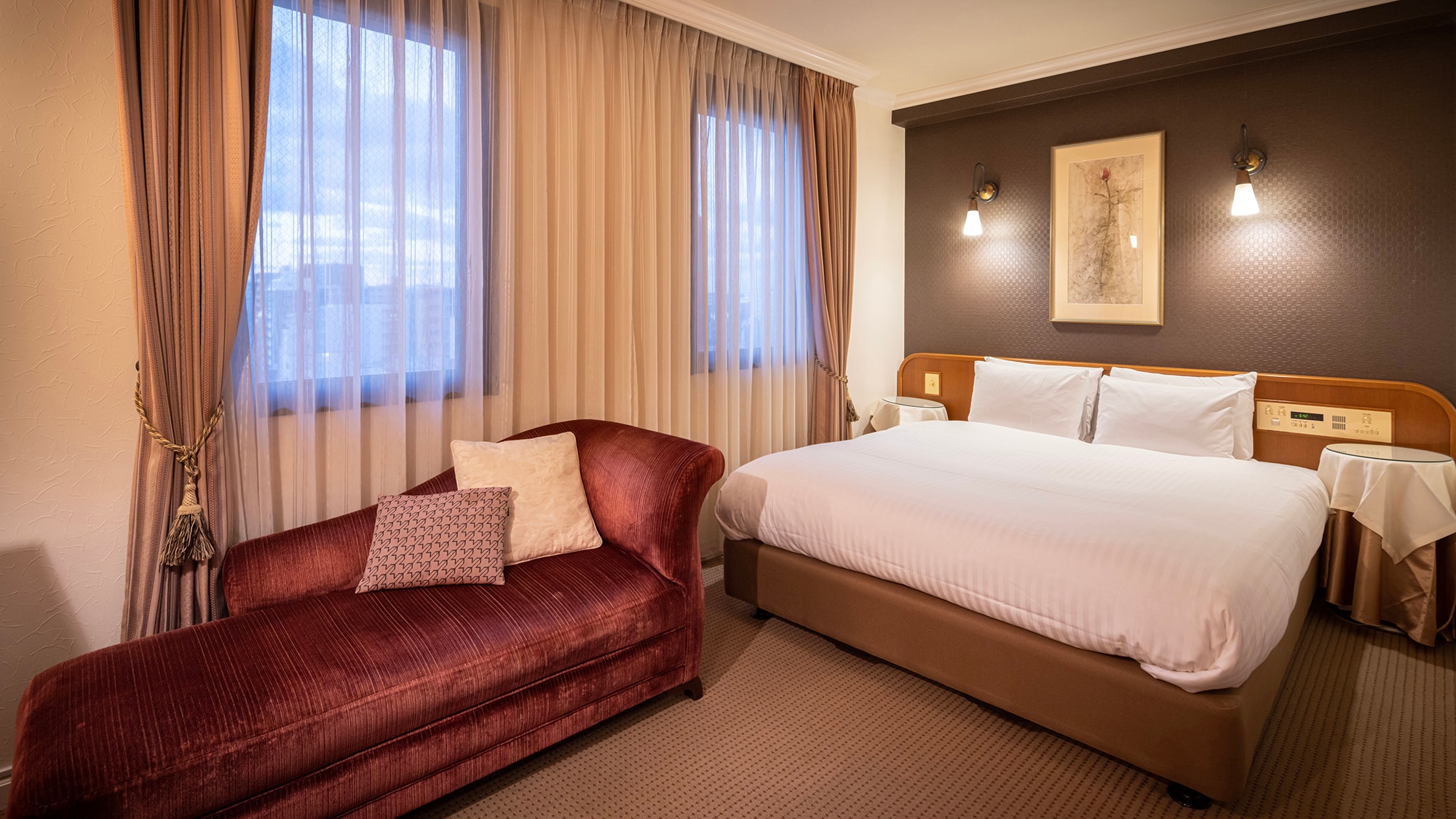 ■ Non-smoking deluxe double ■ Limited to one room Top floor special room with a luxurious atmosphere