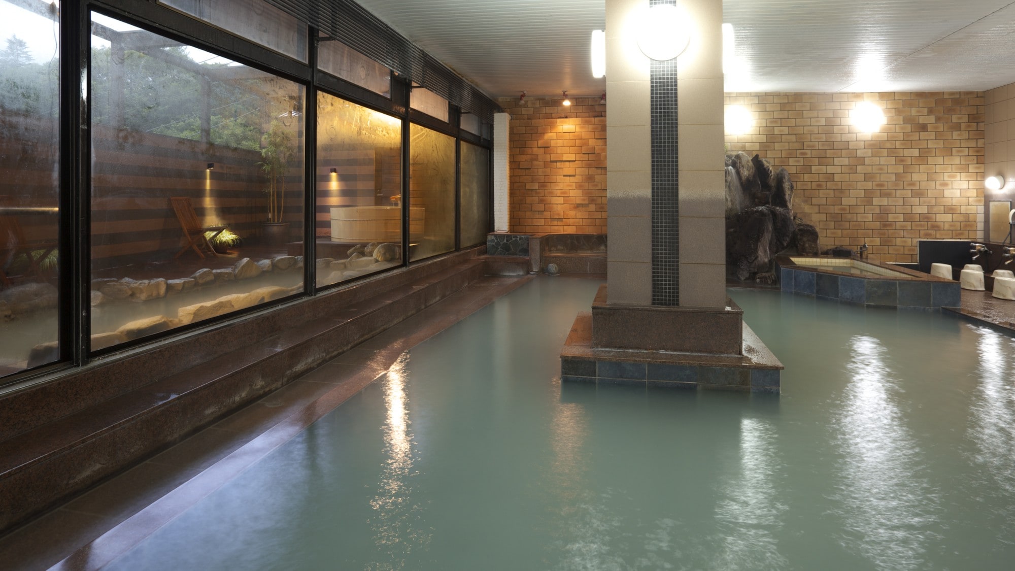 Large public bath "Izumi"