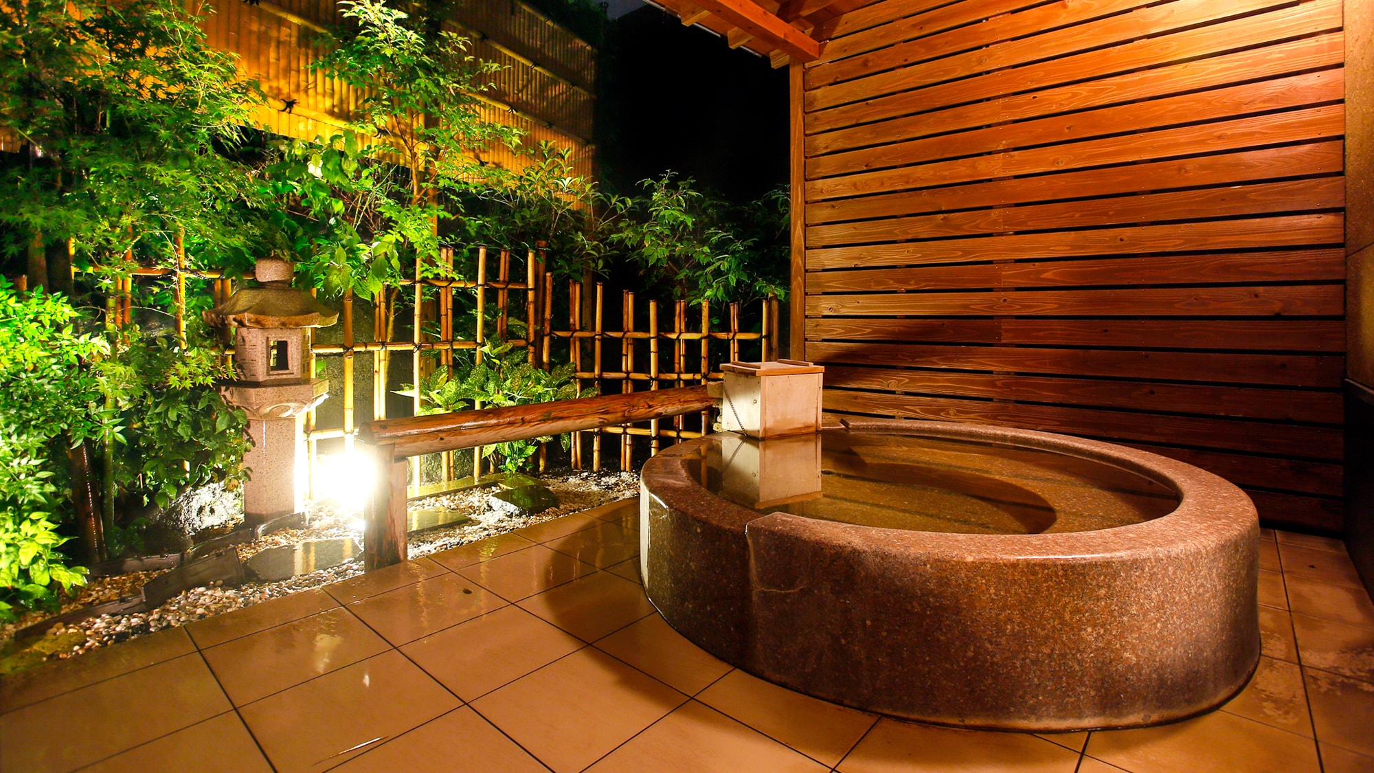 [Hanare] Two-story (maisonette) with open-air bath and indoor bath <Twin / non-smoking> Iris (open-air bath ... Sakura granite)