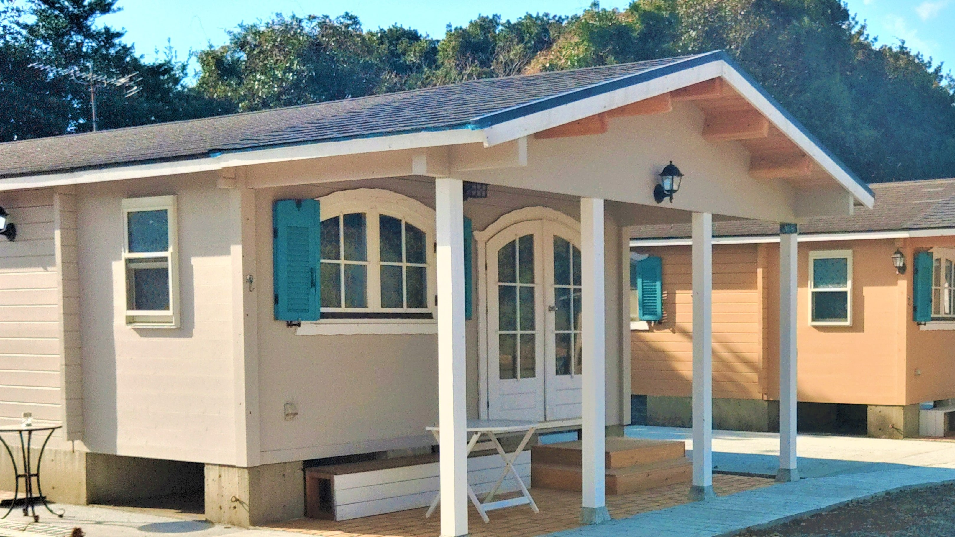 Condominium Style [Cottage C] Renewal OPEN in January 2022!