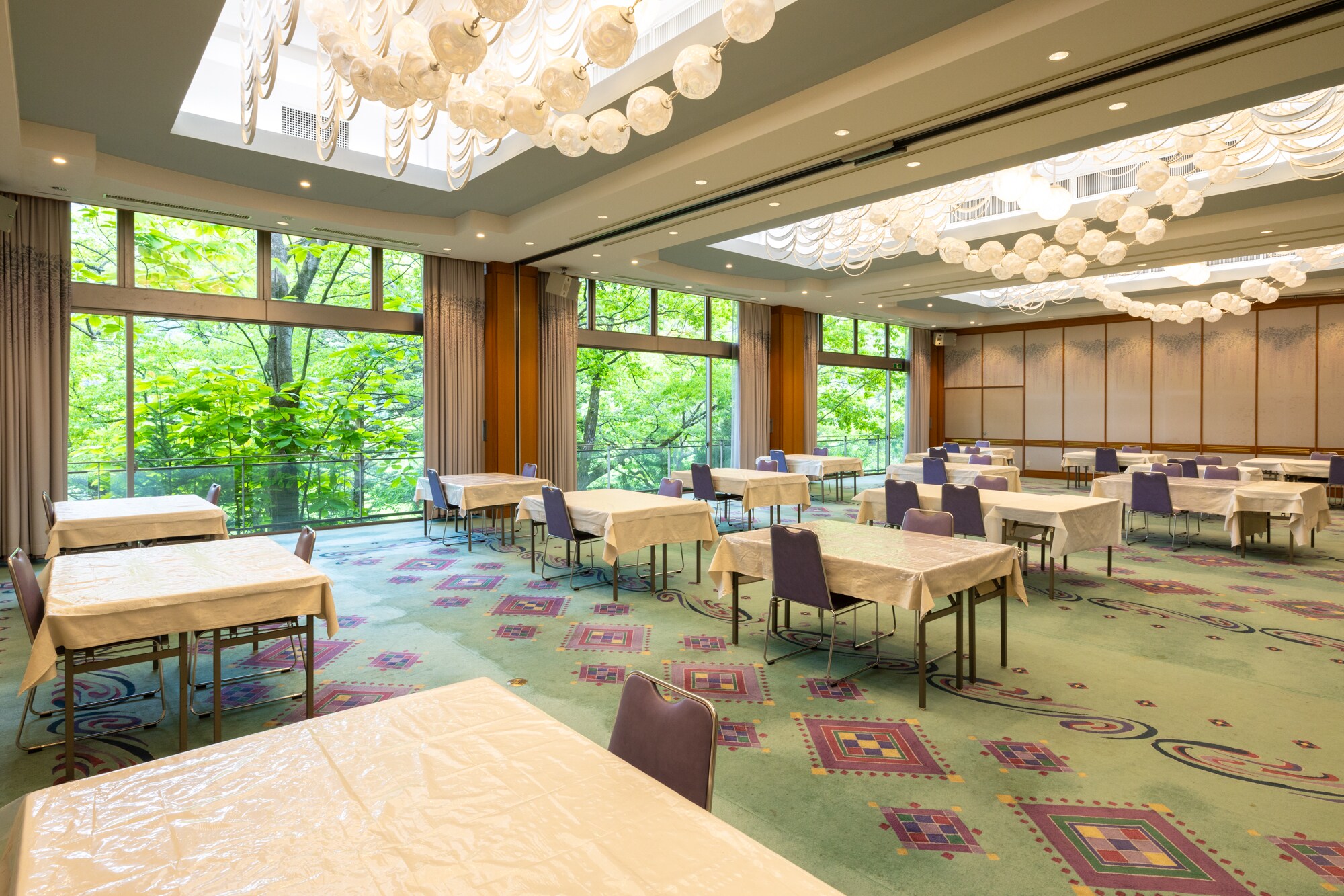 ■ Convection Hall