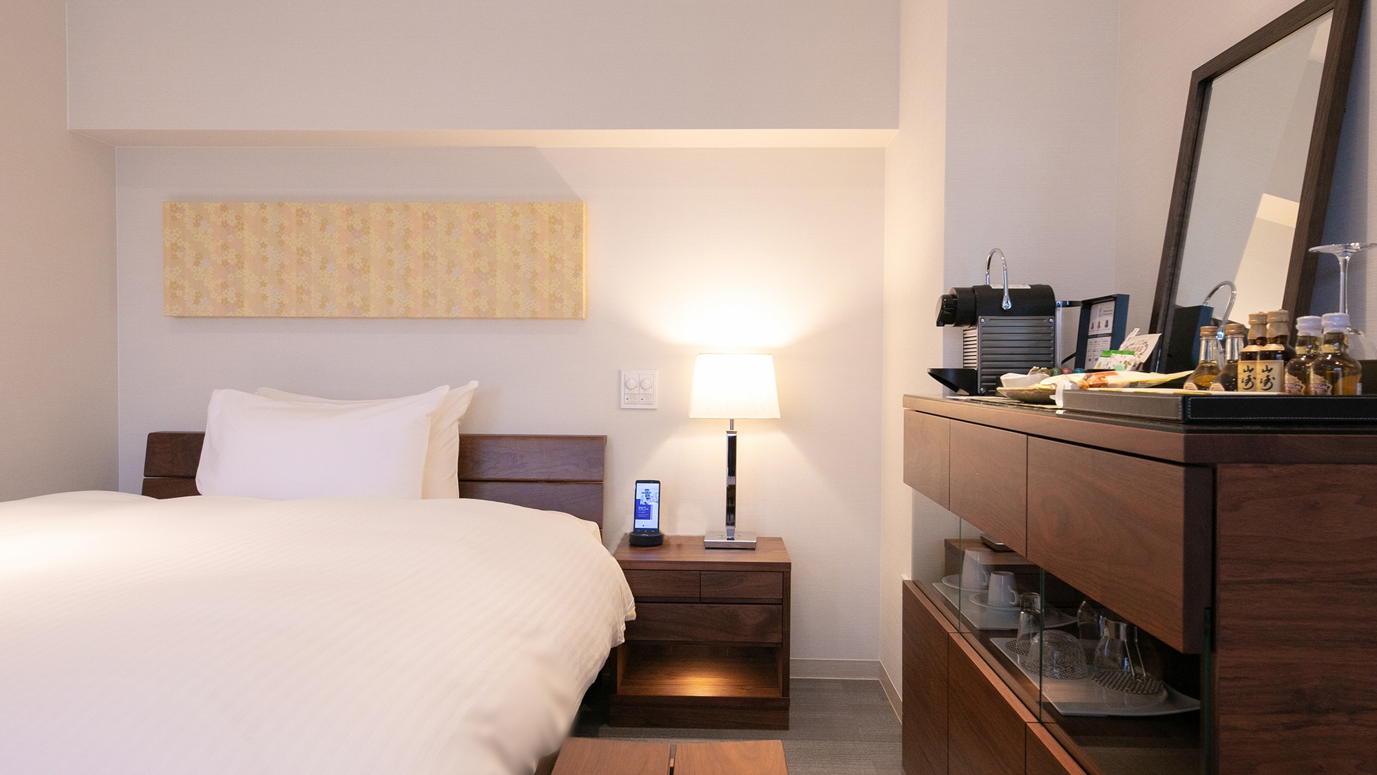 《Compact Double》 酒店唯一的双人卧室，推荐给独行旅客。