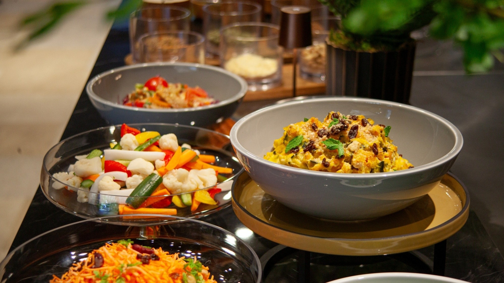[Bữa sáng] Salad & Deli (Bữa ăn nửa suất tự chọn) Hình ảnh