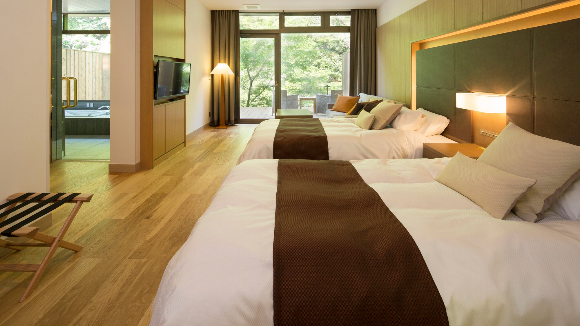 [1st floor] Bliss (private bathroom + deck) (river view)