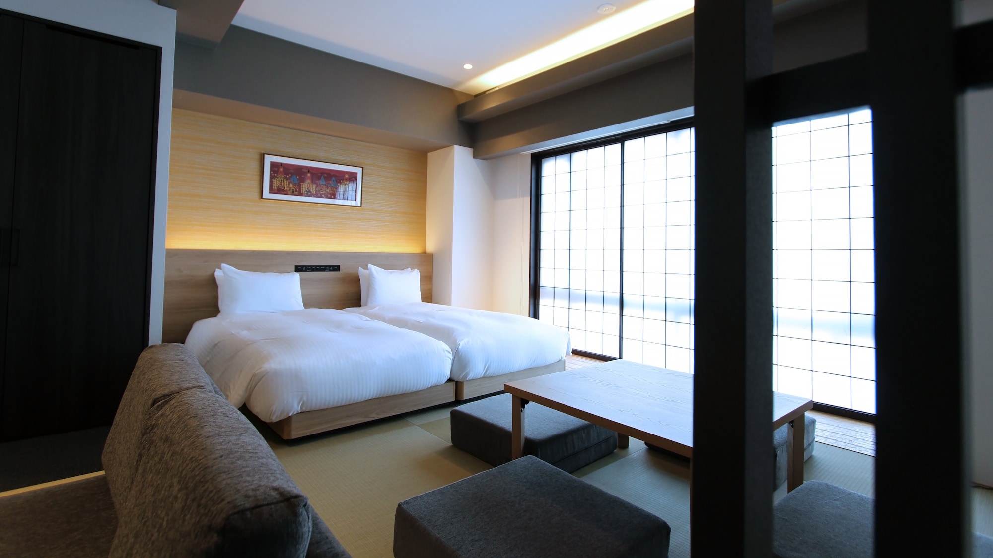 Deluxe Japanese Room (Japanese-Western style room)