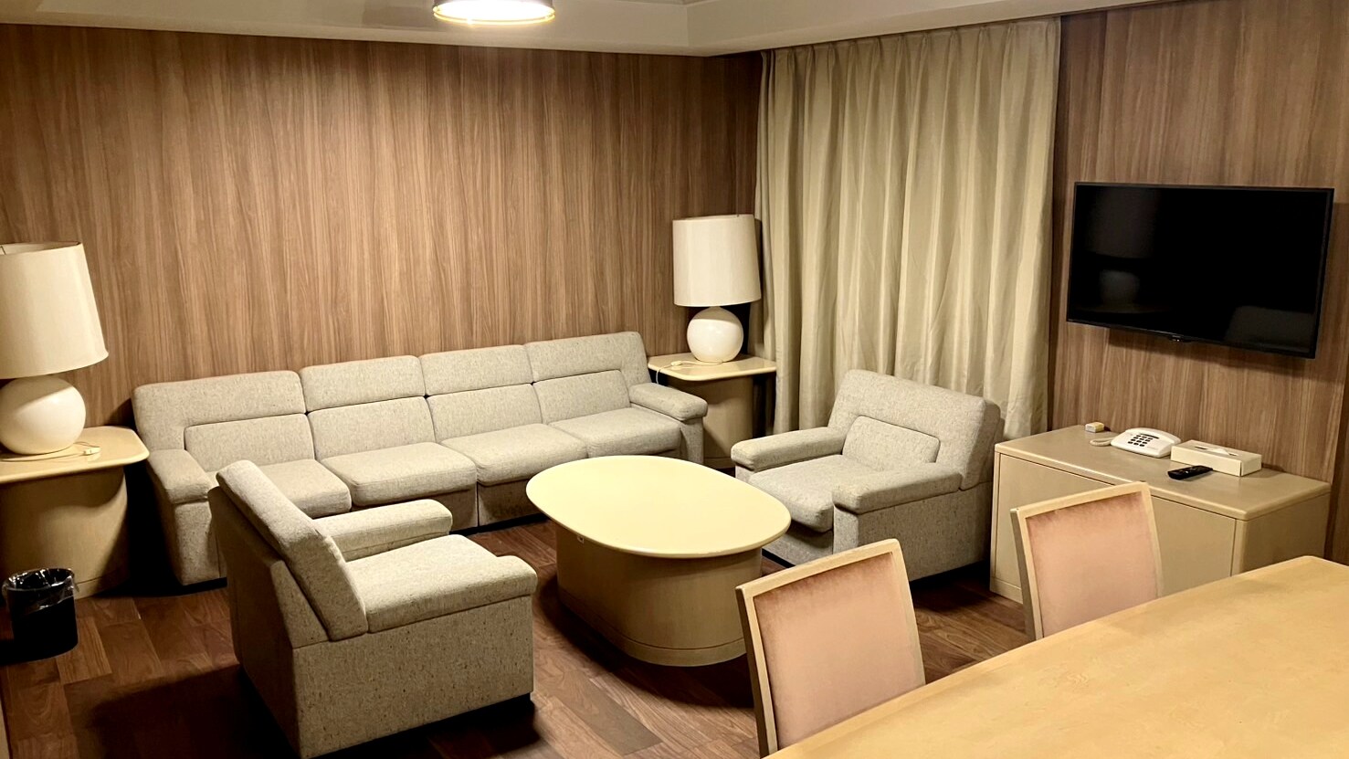 Suite (Renewal)