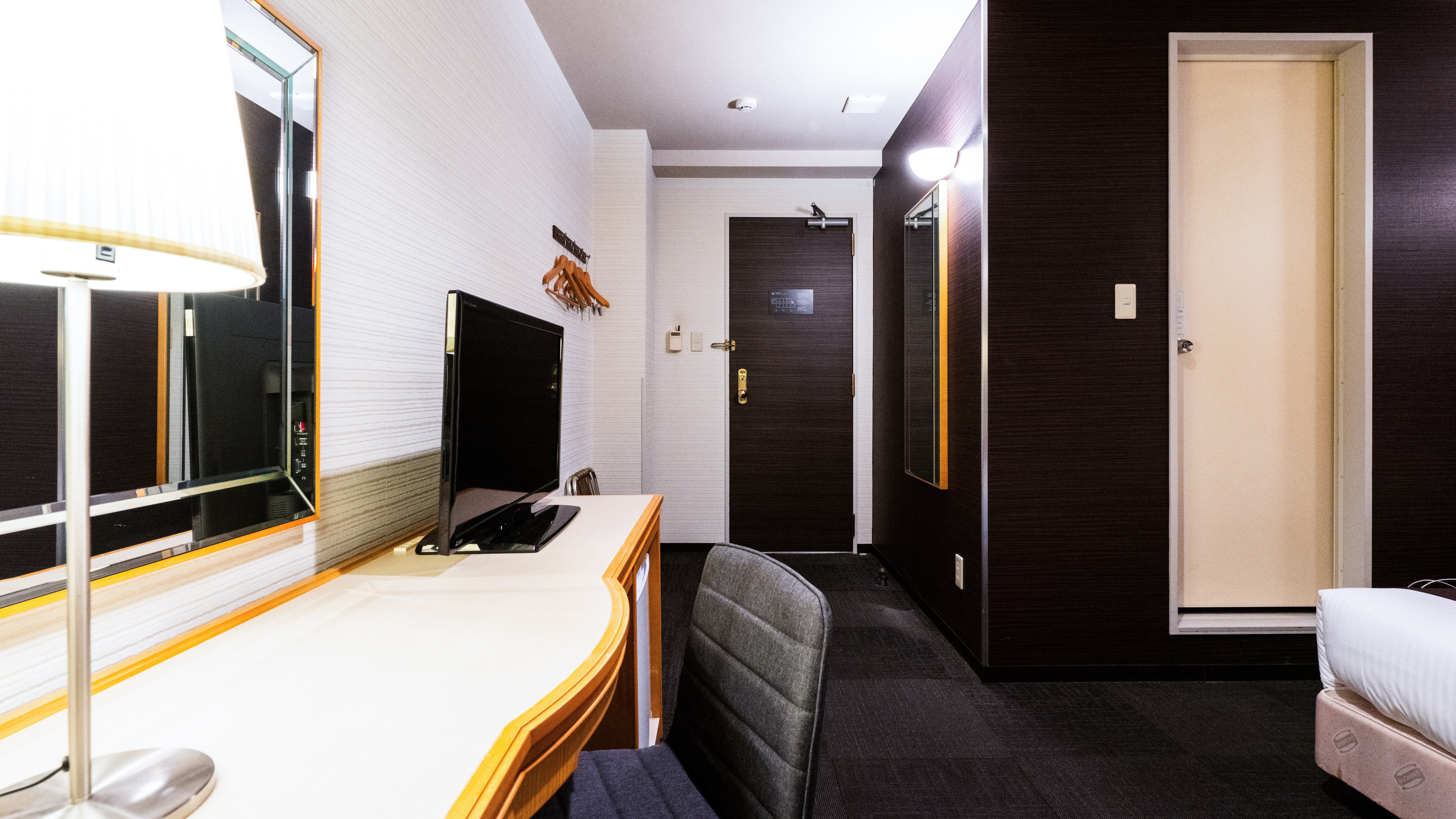 *Double: A room that prioritizes functionality for business or solo travelers.
