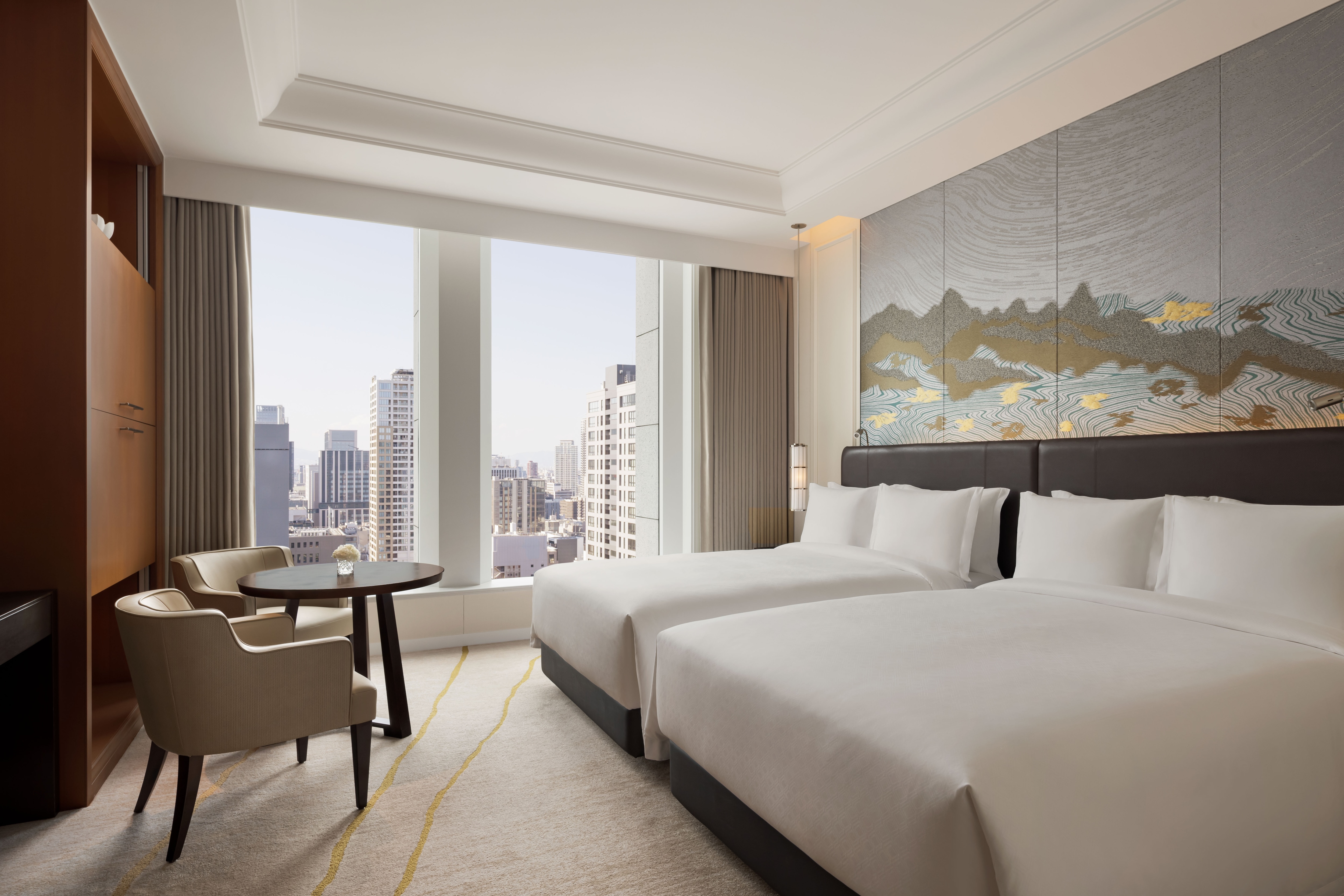 Deluxe Twin Room (43 sq m)