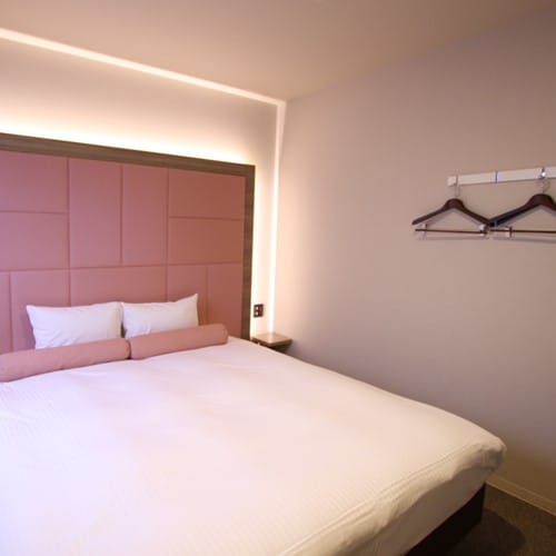Double room (recommended for one couple ♪)