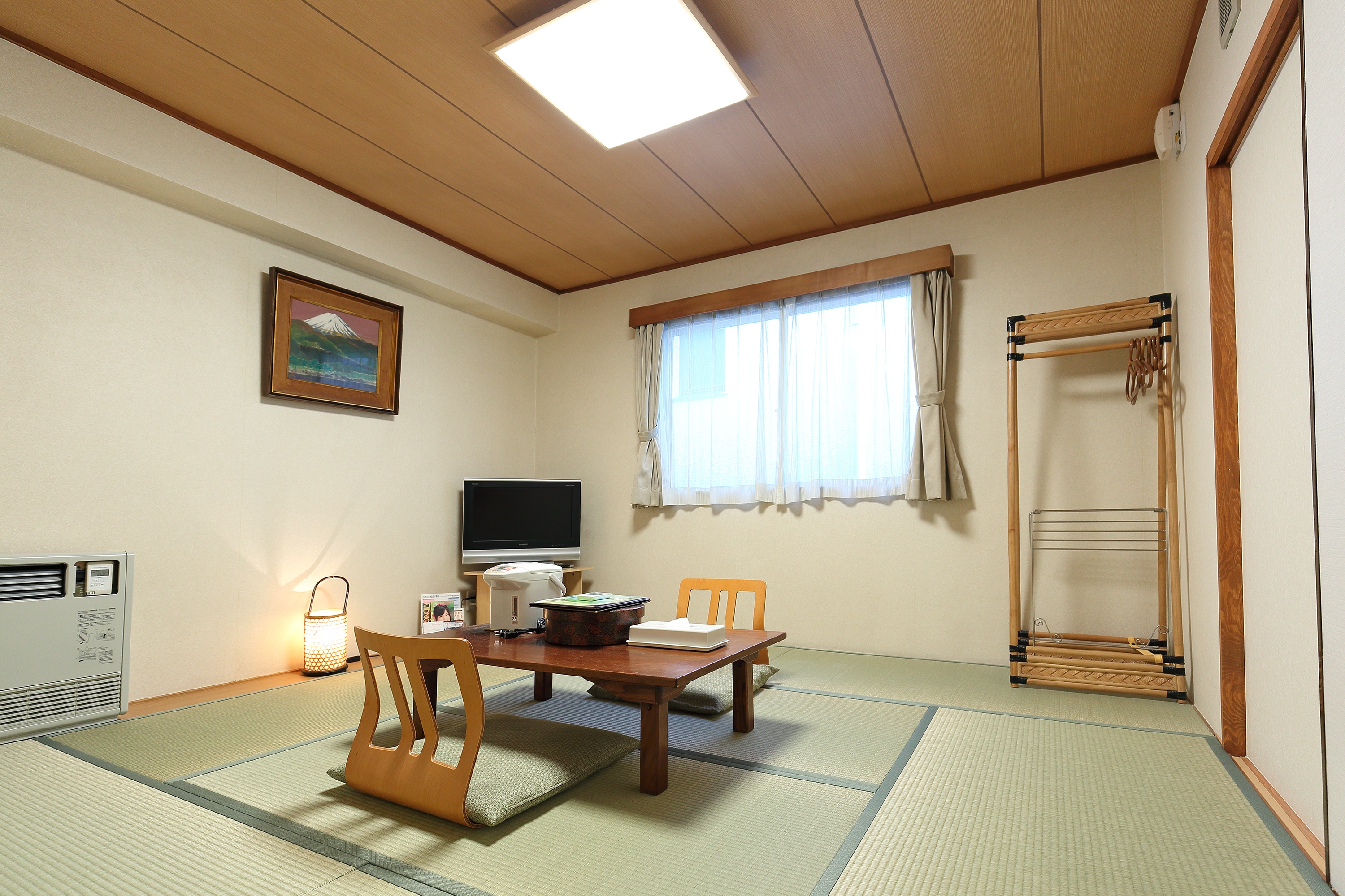 Non-smoking Japanese-style room with 8 tatami mats
