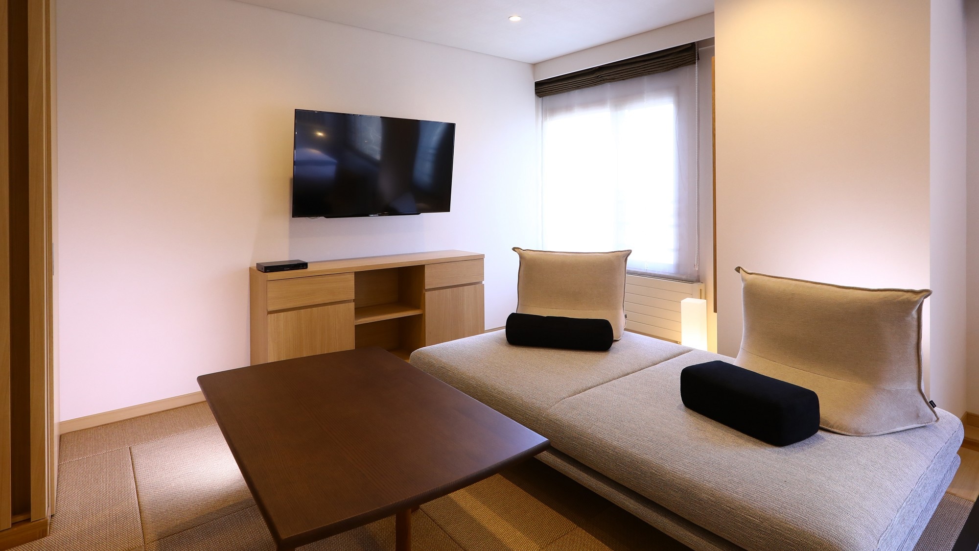[Kei-] Sofa buatan Prancis "Lean Rose" (hanya tipe A / tipe B) * Kamar