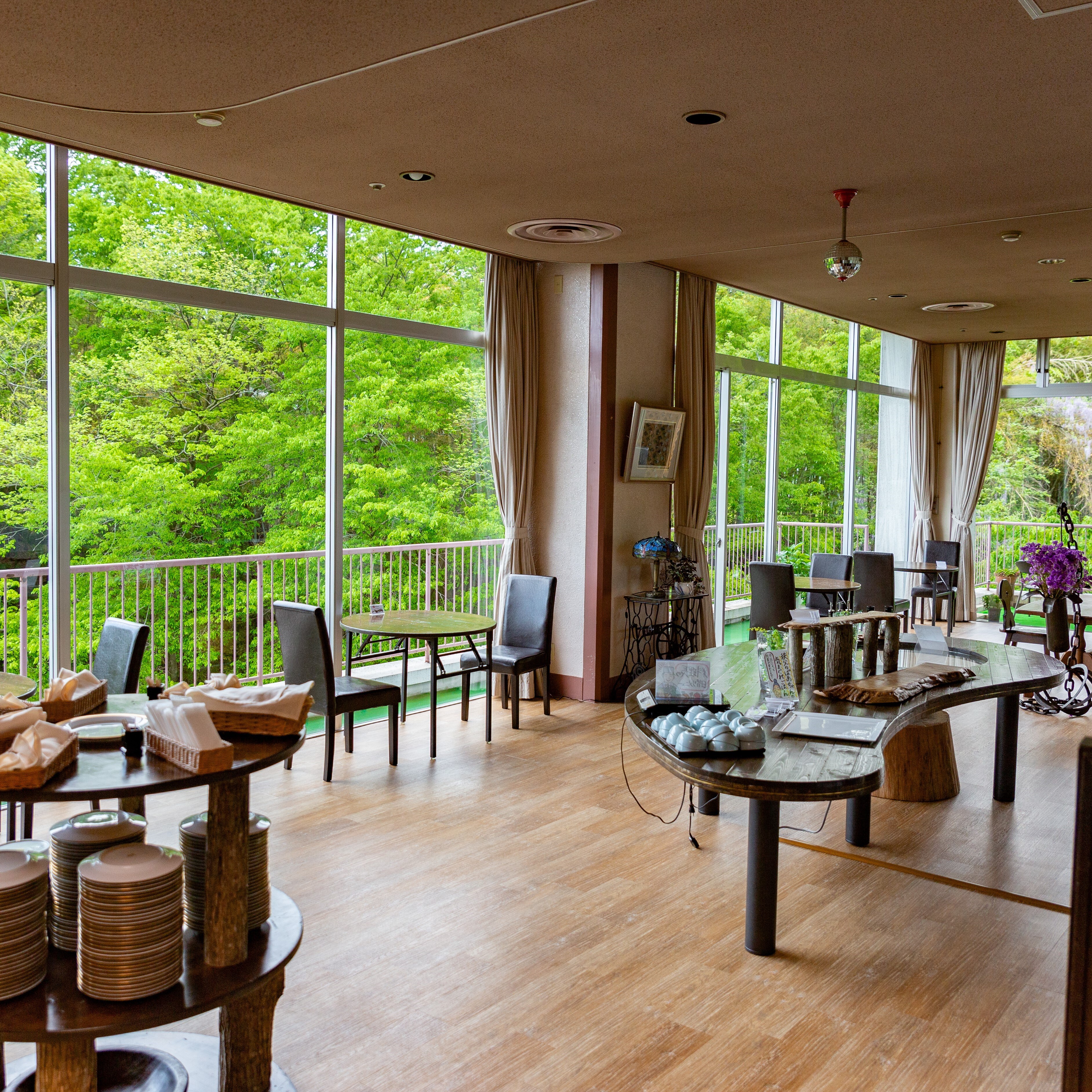 Please enjoy your special breakfast at the renewed breakfast venue ♪