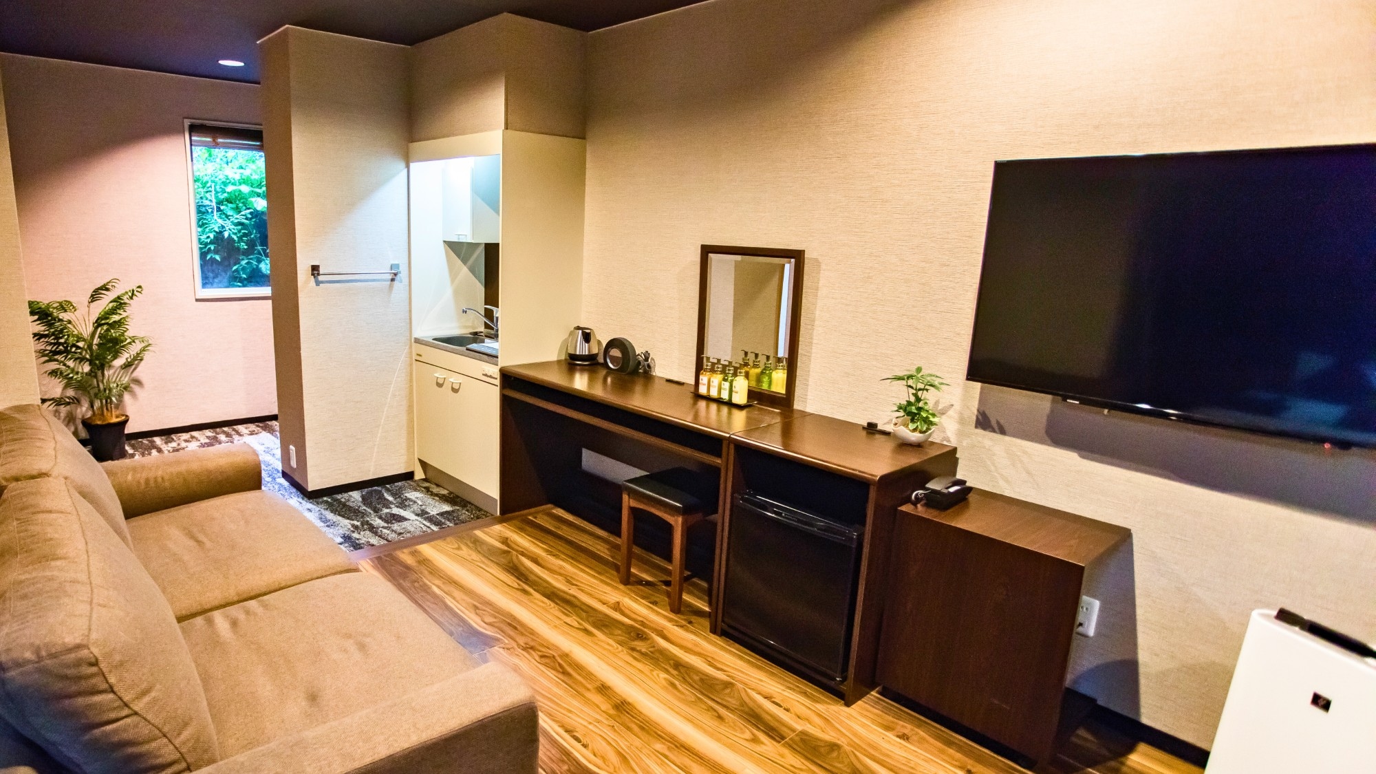 [Premium Western-style room] 43 square meters