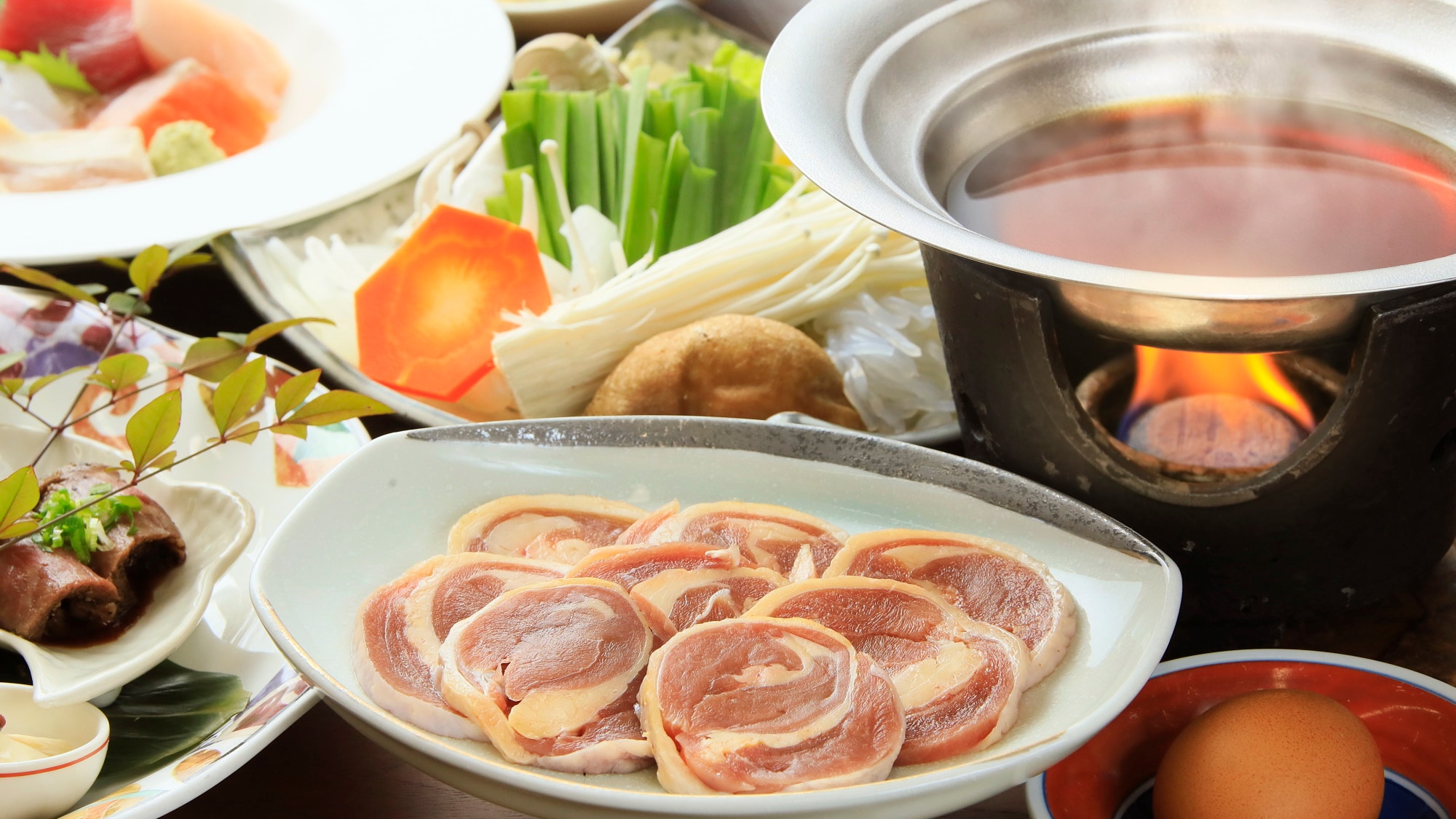 [Bữa tối Kaiseki] Gà lôi, vua của các loại gia cầm, được phục vụ trong món sukiyaki, trong bữa tối kaiseki gà lôi