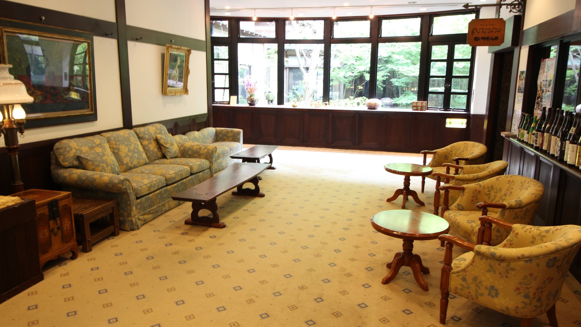 Main building: Entrance lobby